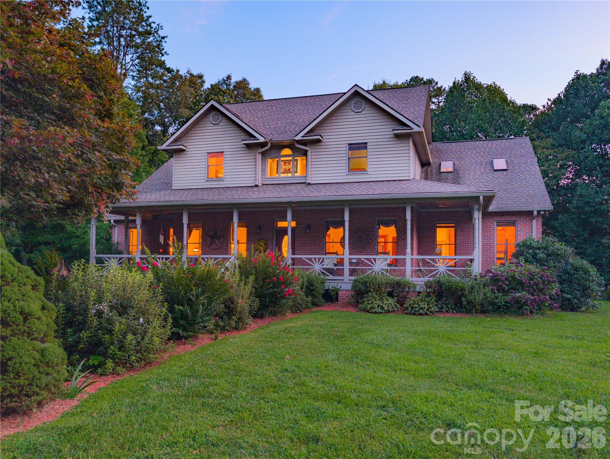 832 Asheville Highway Property Photo 2