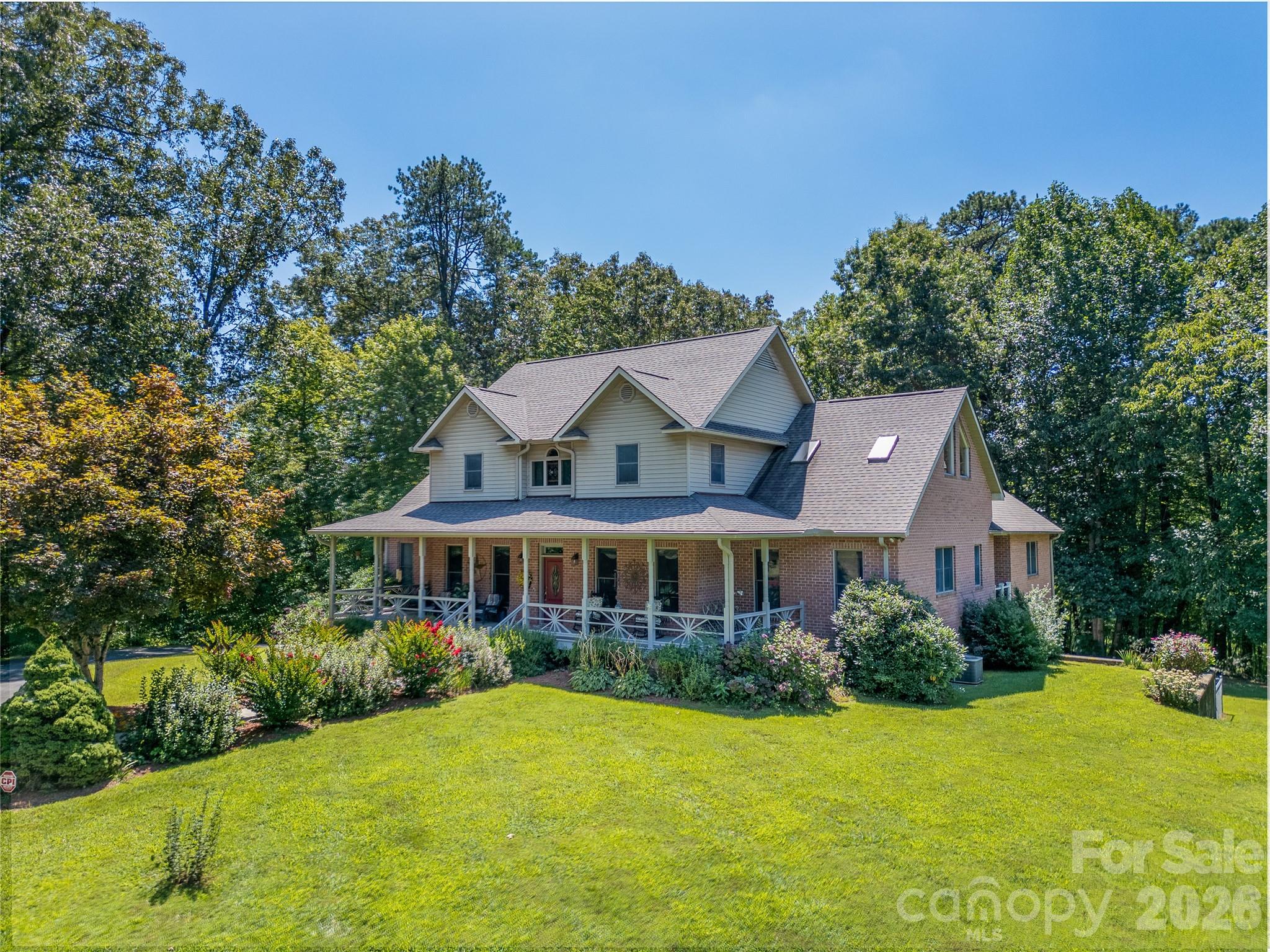 832 Asheville Highway Property Photo 3
