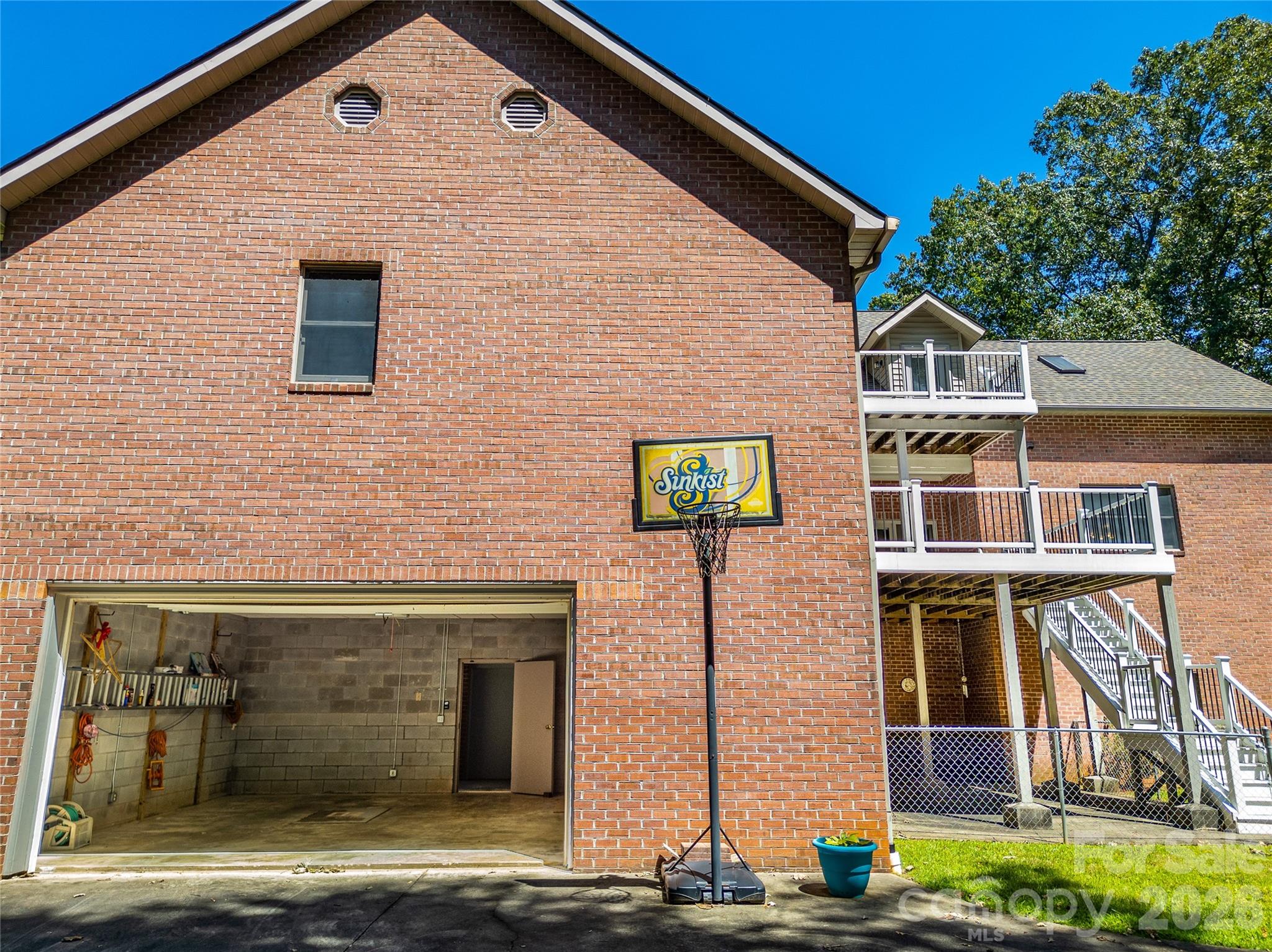 832 Asheville Highway Property Photo 8