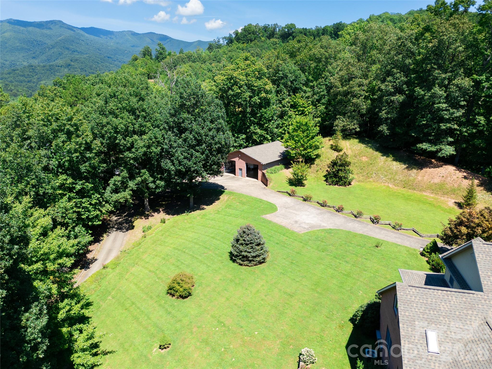 832 Asheville Highway Property Photo 9