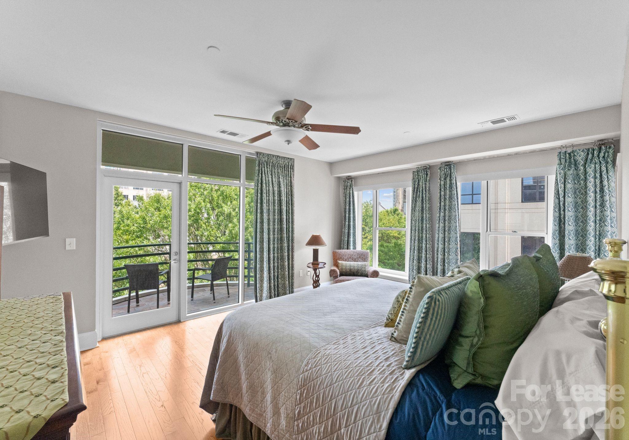 400 N Church Street 422 Property Photo 15