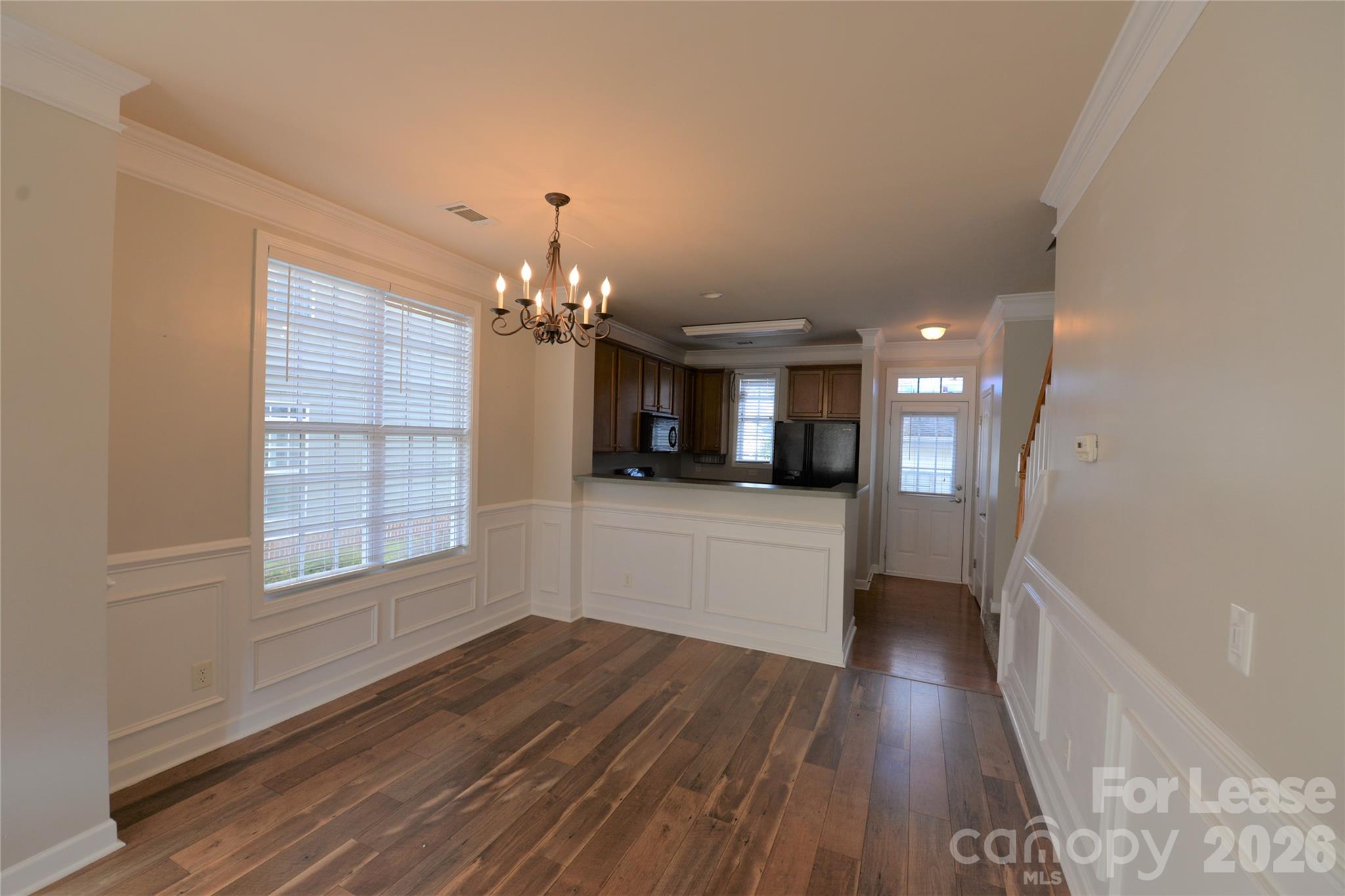 1055 Writers Way Property Photo 7