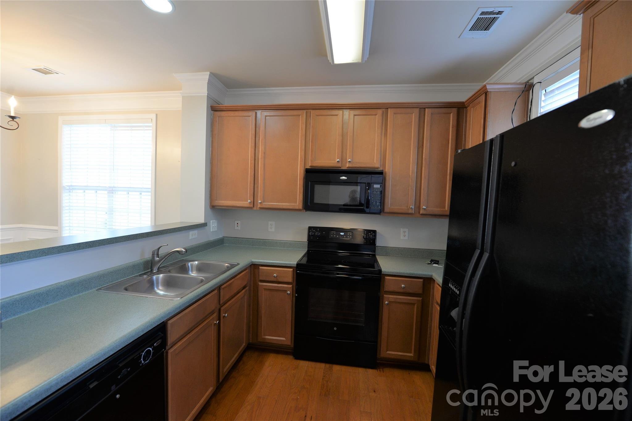 1055 Writers Way Property Photo 9