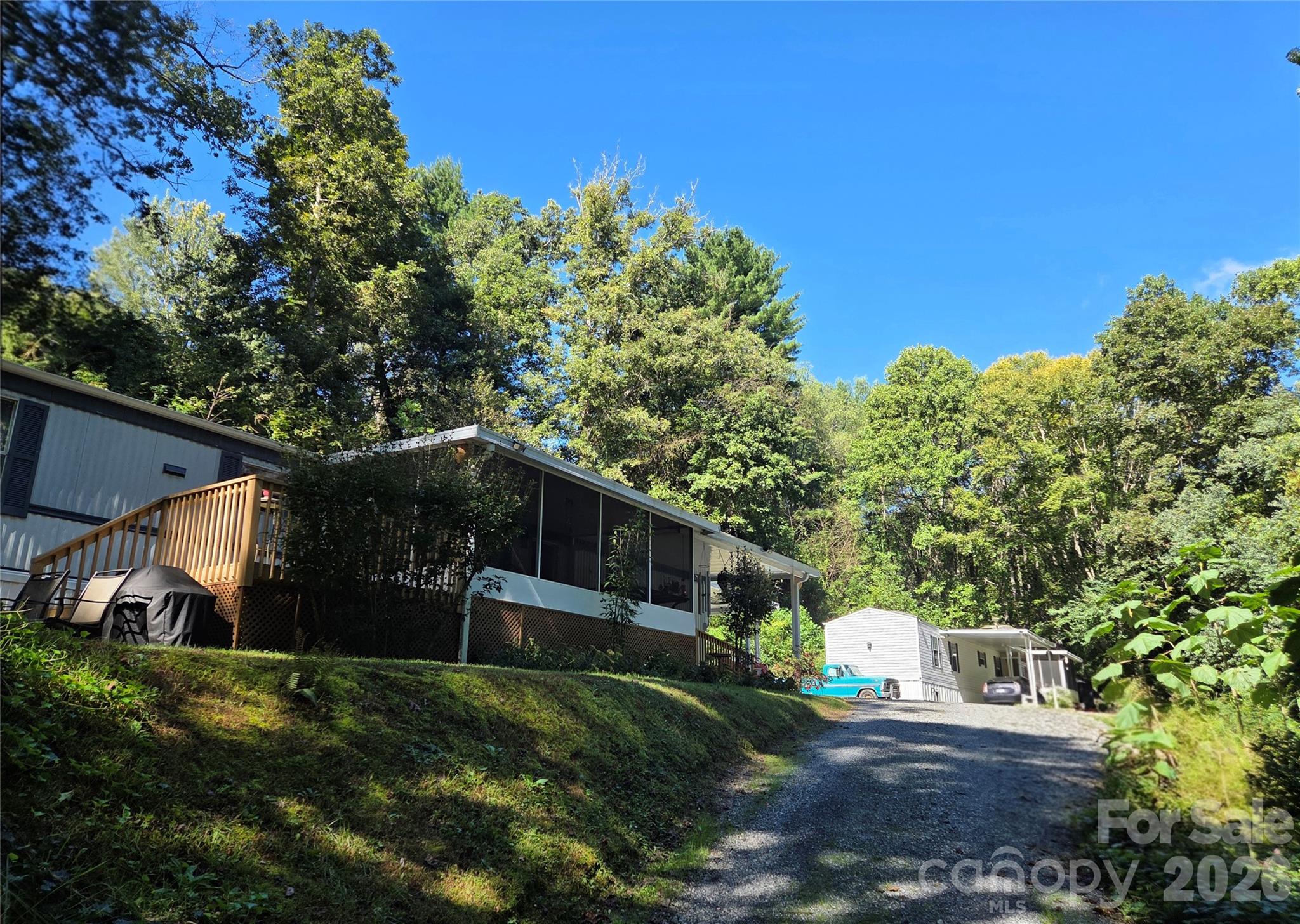 48 Melissa Lane Property Photo 1