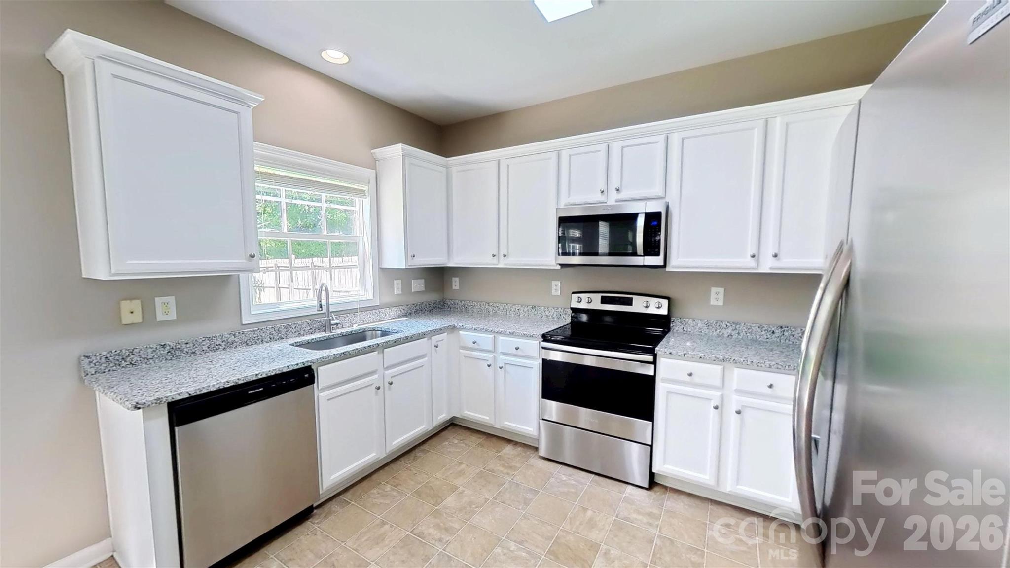14516 Asheton Creek Drive Property Photo 7