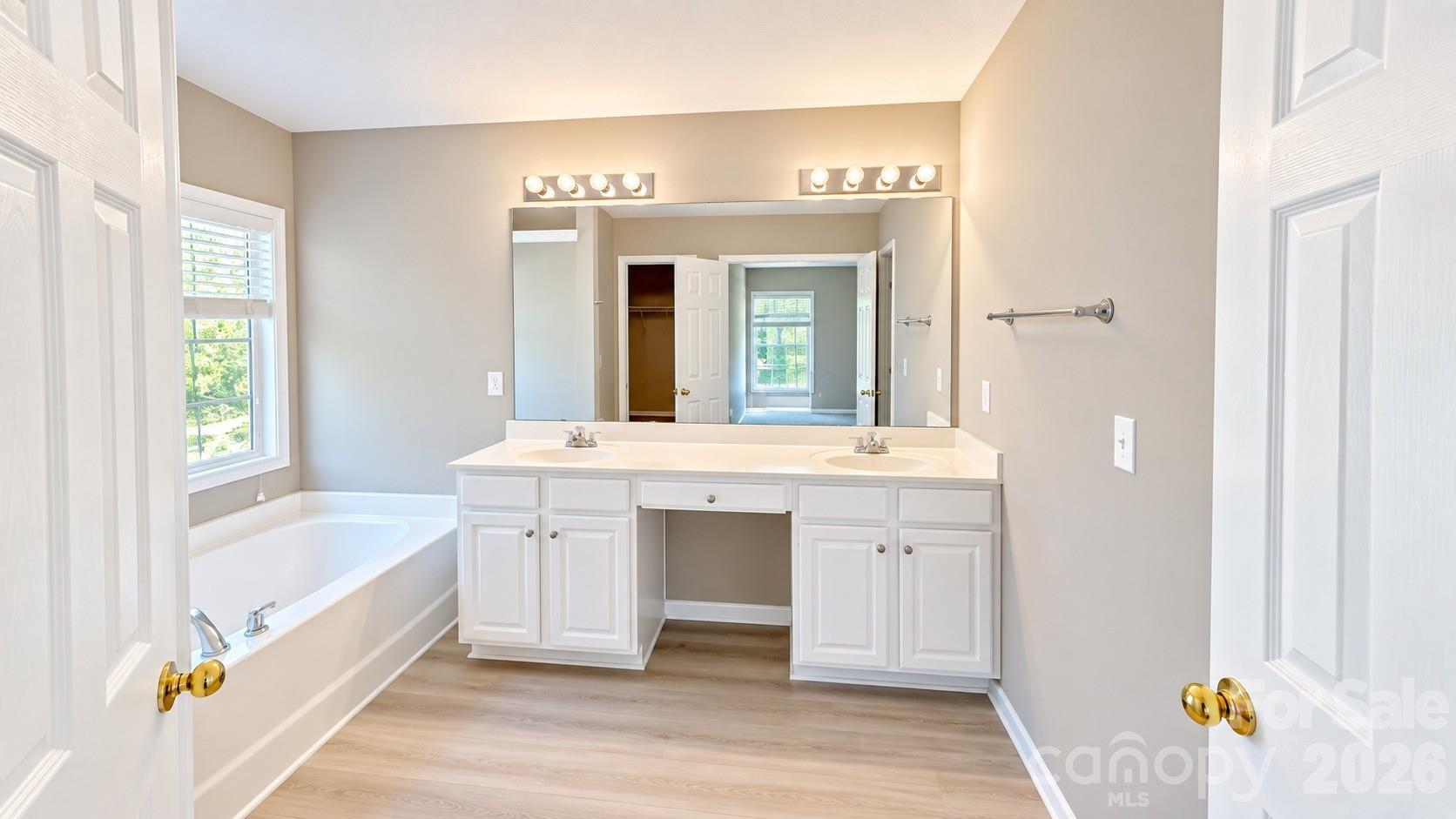 14516 Asheton Creek Drive Property Photo 15