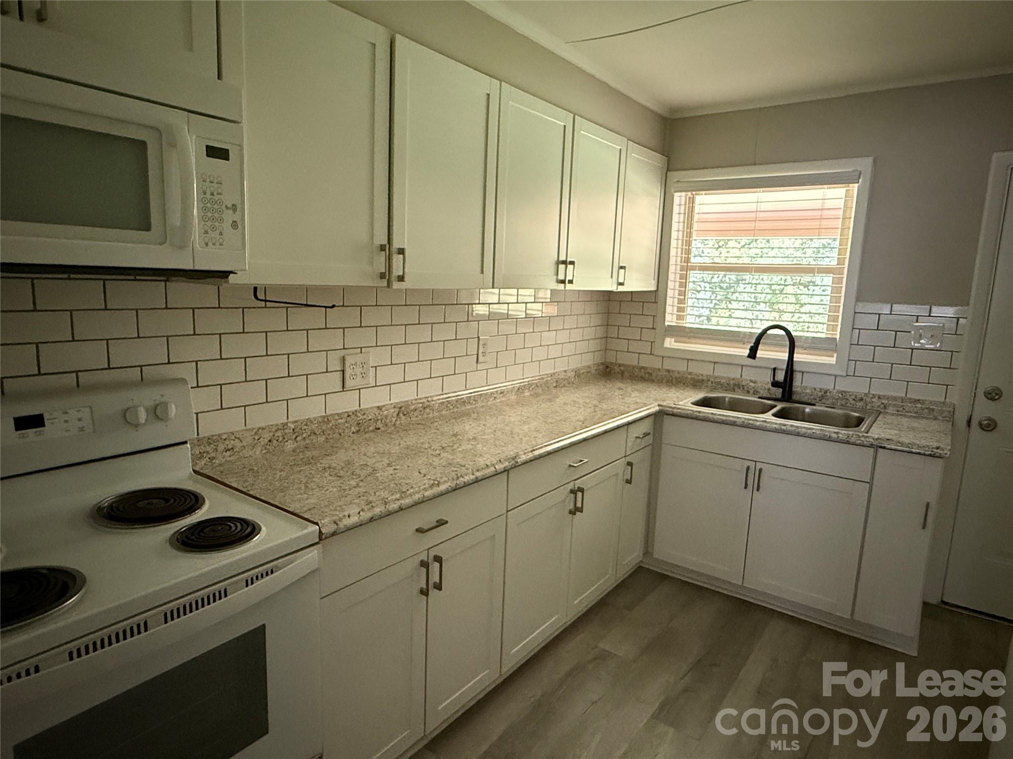 1773 River Road Property Photo 4