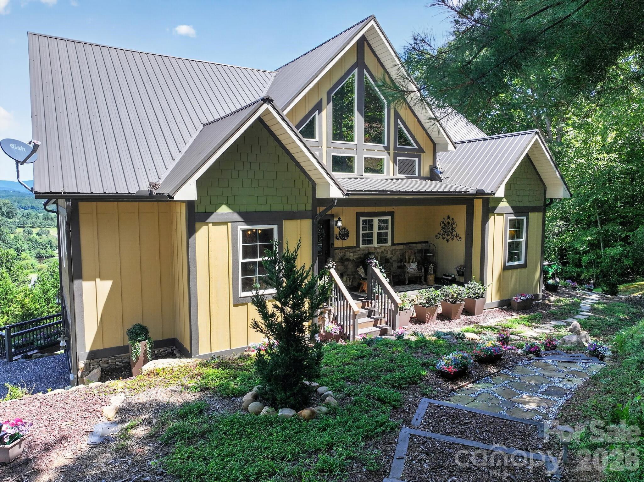 100 Brookstone Mountain Trail Property Photo 3