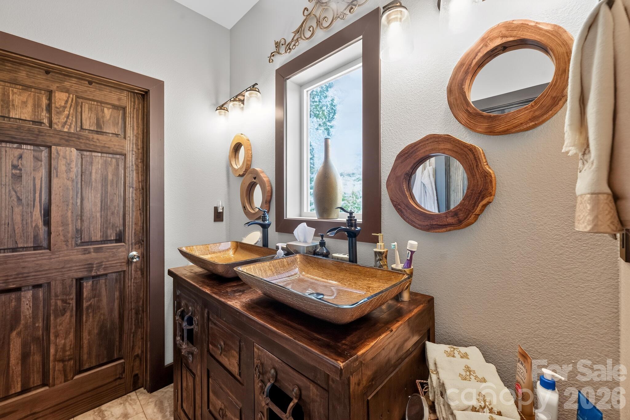 100 Brookstone Mountain Trail Property Photo 17