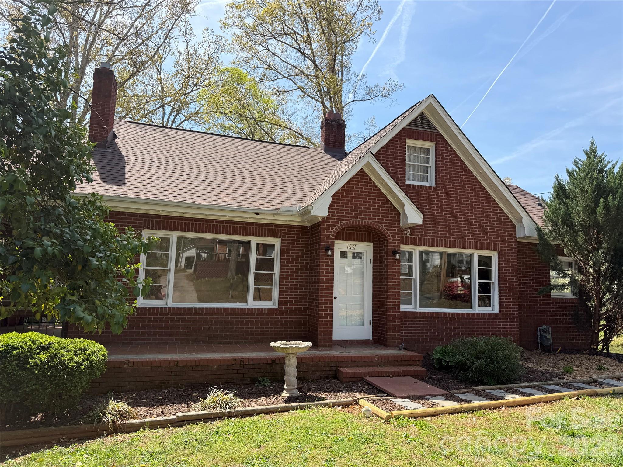 1631 Maple Avenue Property Photo 2