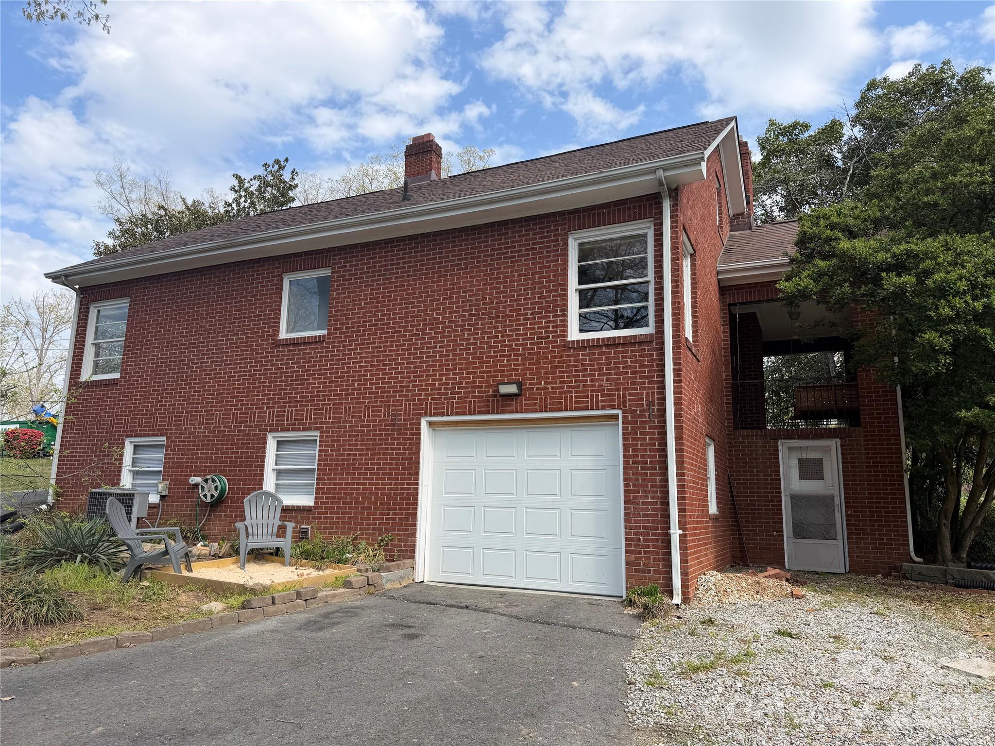1631 Maple Avenue Property Photo 7