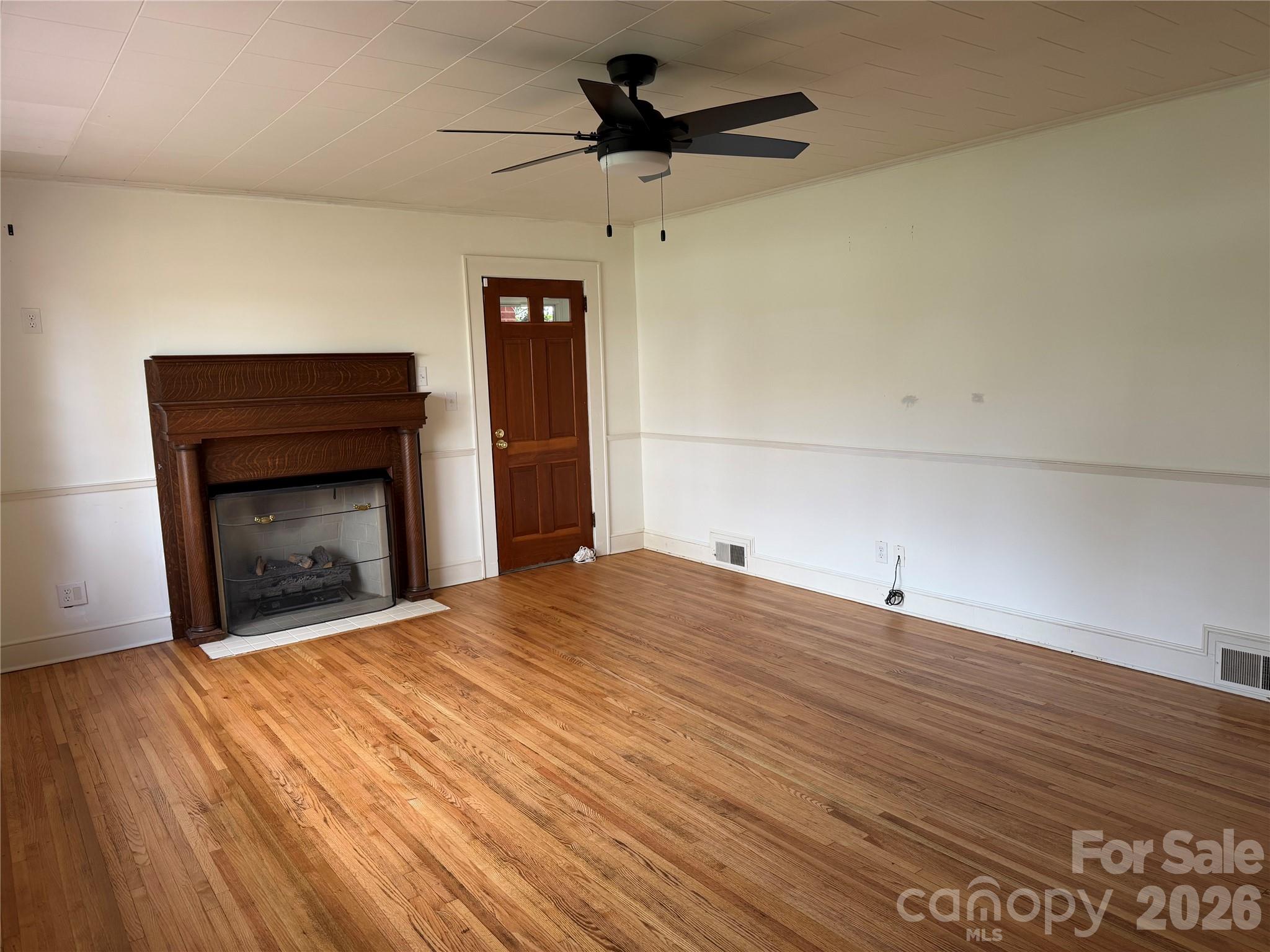 1631 Maple Avenue Property Photo 12