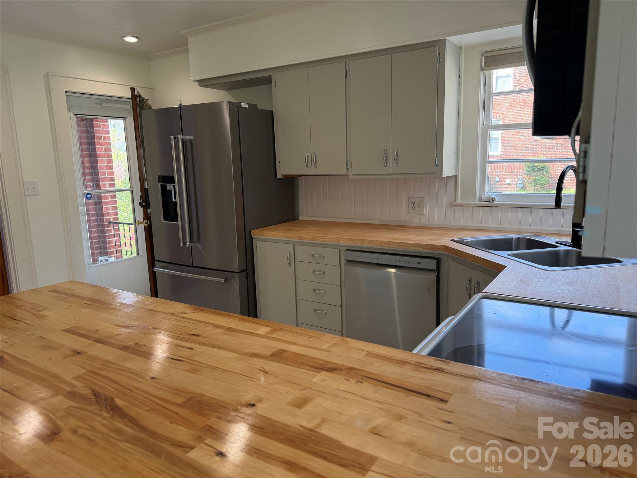 1631 Maple Avenue Property Photo 17