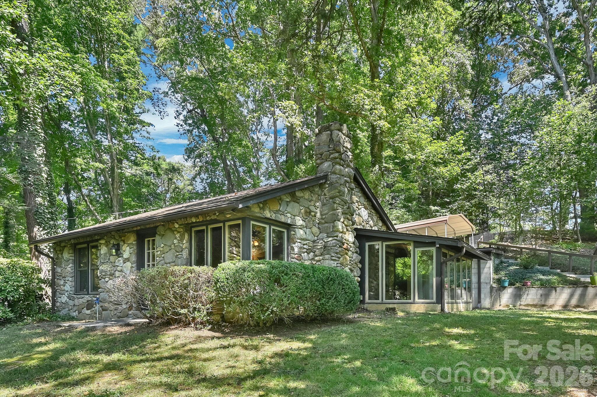 26 Candler School Road Property Photo 1