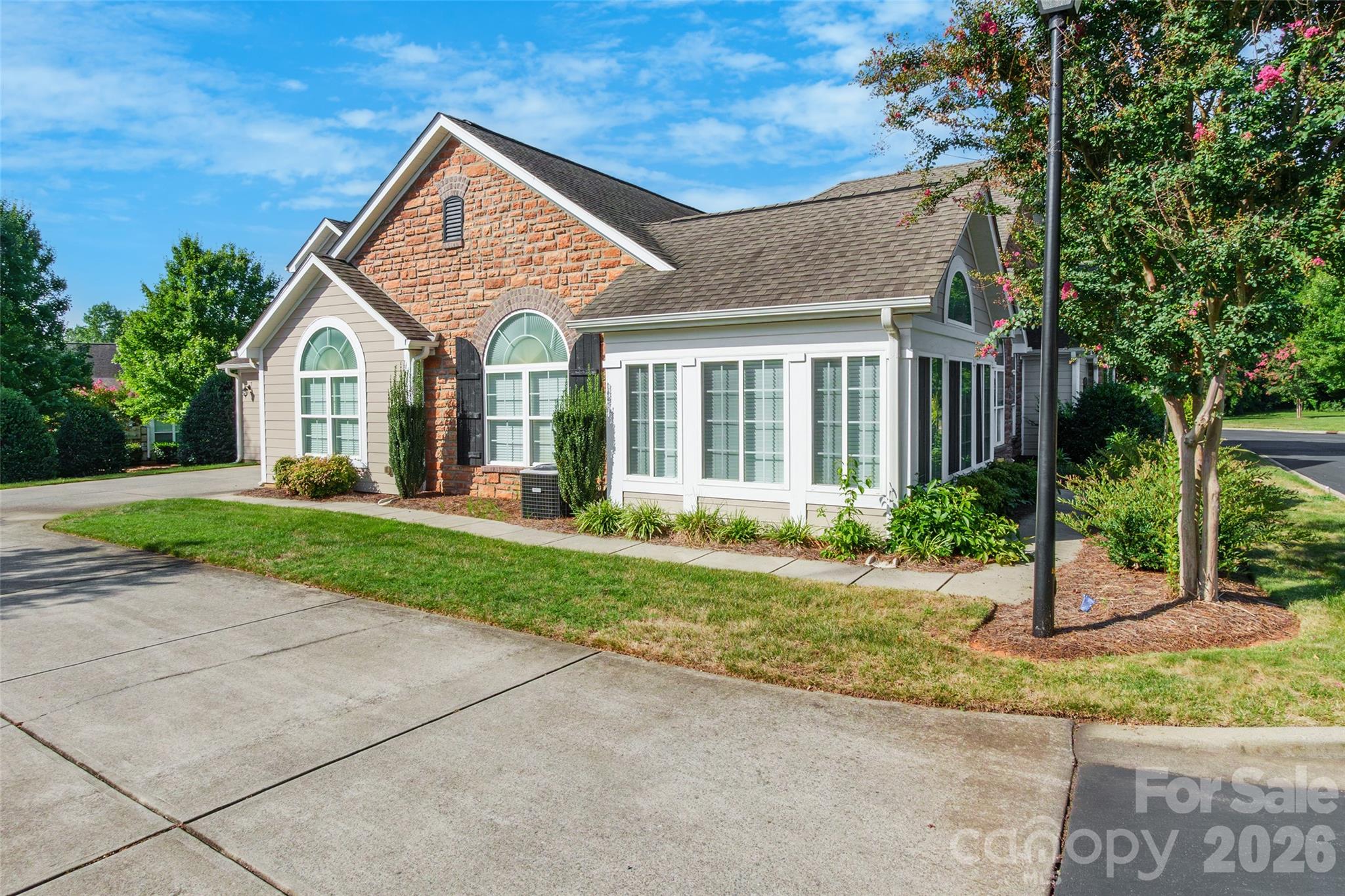 179 Lone Oak Circle Property Photo 2