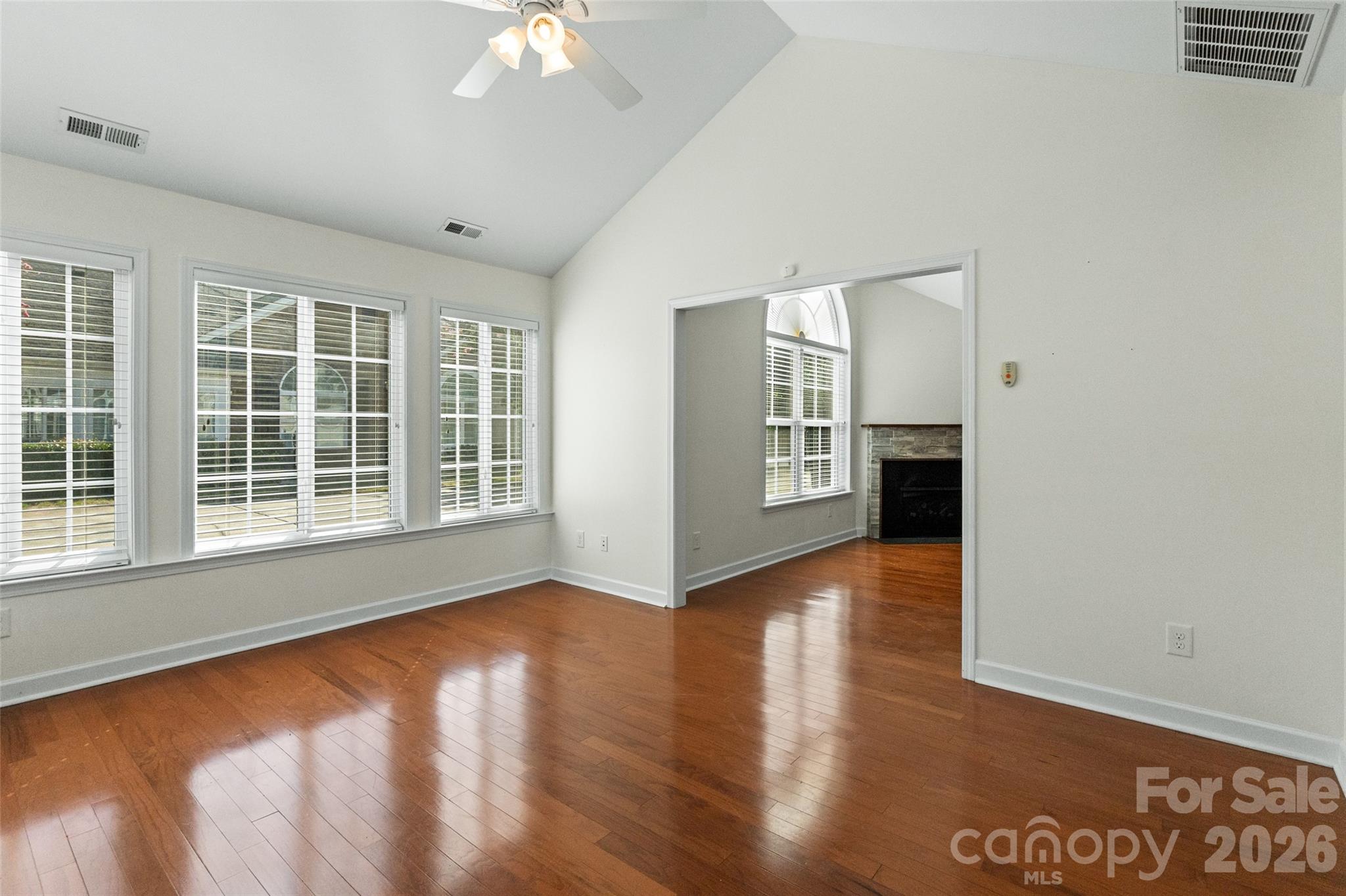 179 Lone Oak Circle Property Photo 10