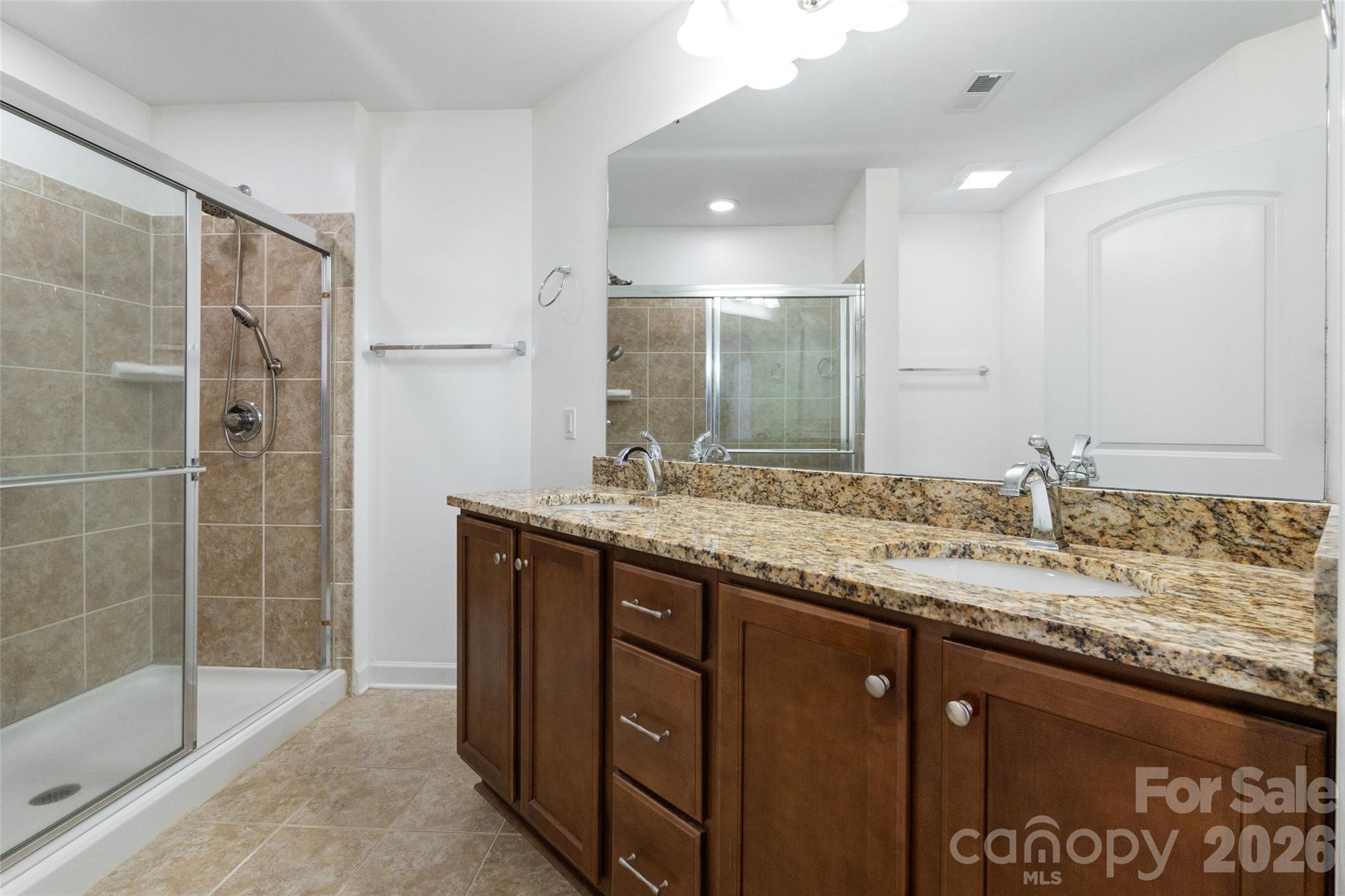179 Lone Oak Circle Property Photo 21
