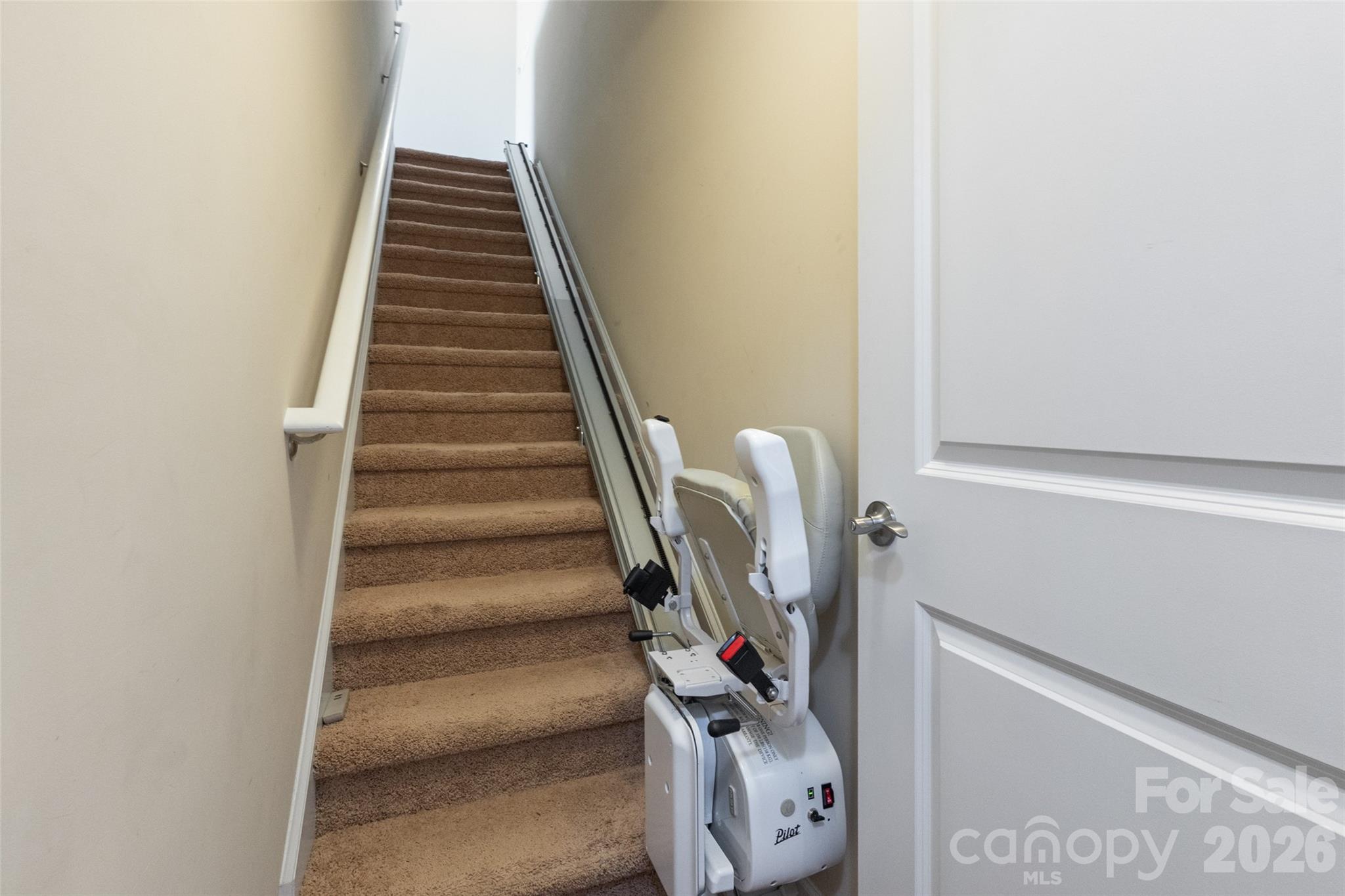 179 Lone Oak Circle Property Photo 29