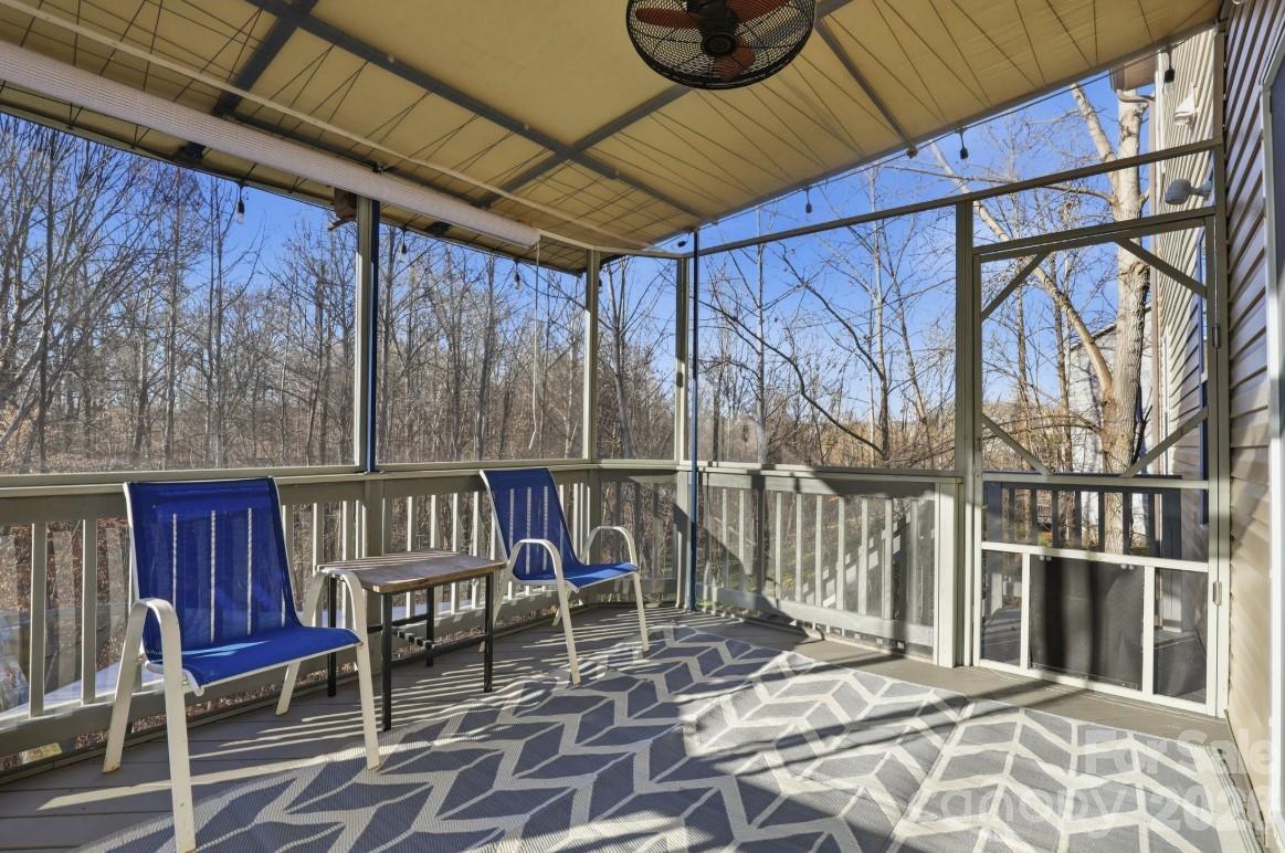 7532 W Berkeley Road Property Photo 4