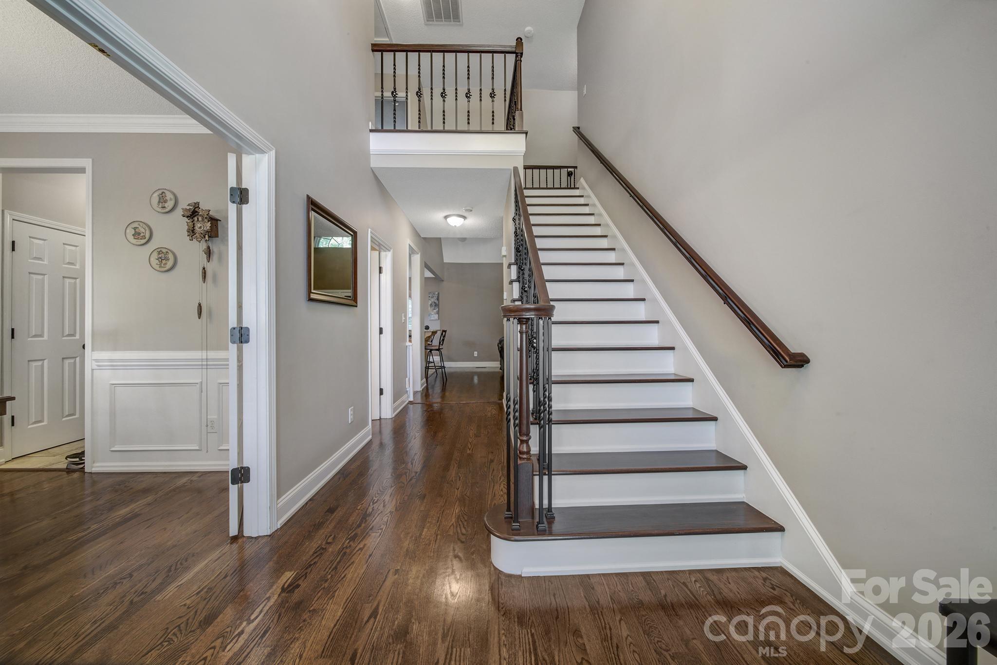4004 River Falls Drive Property Photo 4