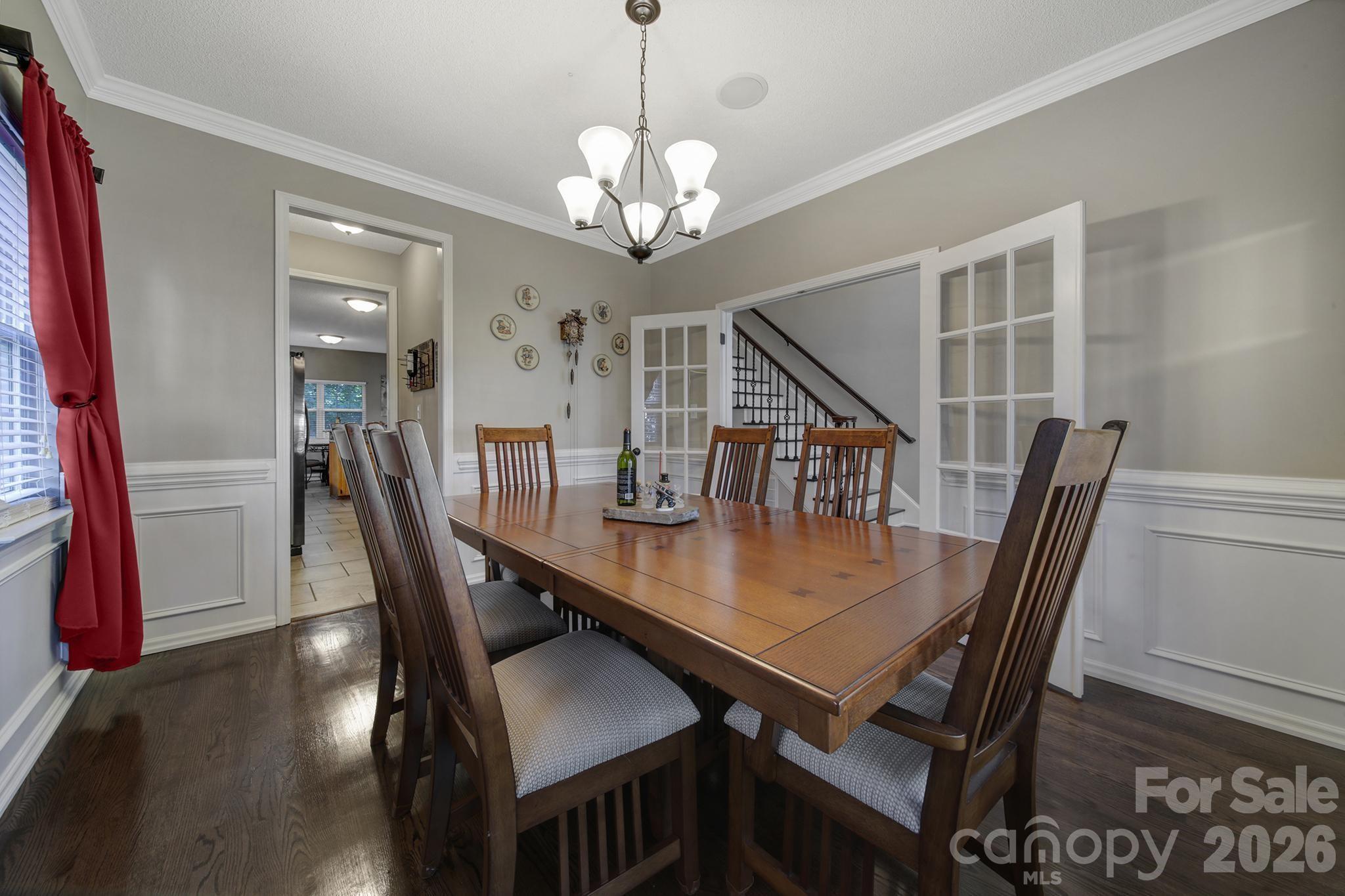 4004 River Falls Drive Property Photo 7