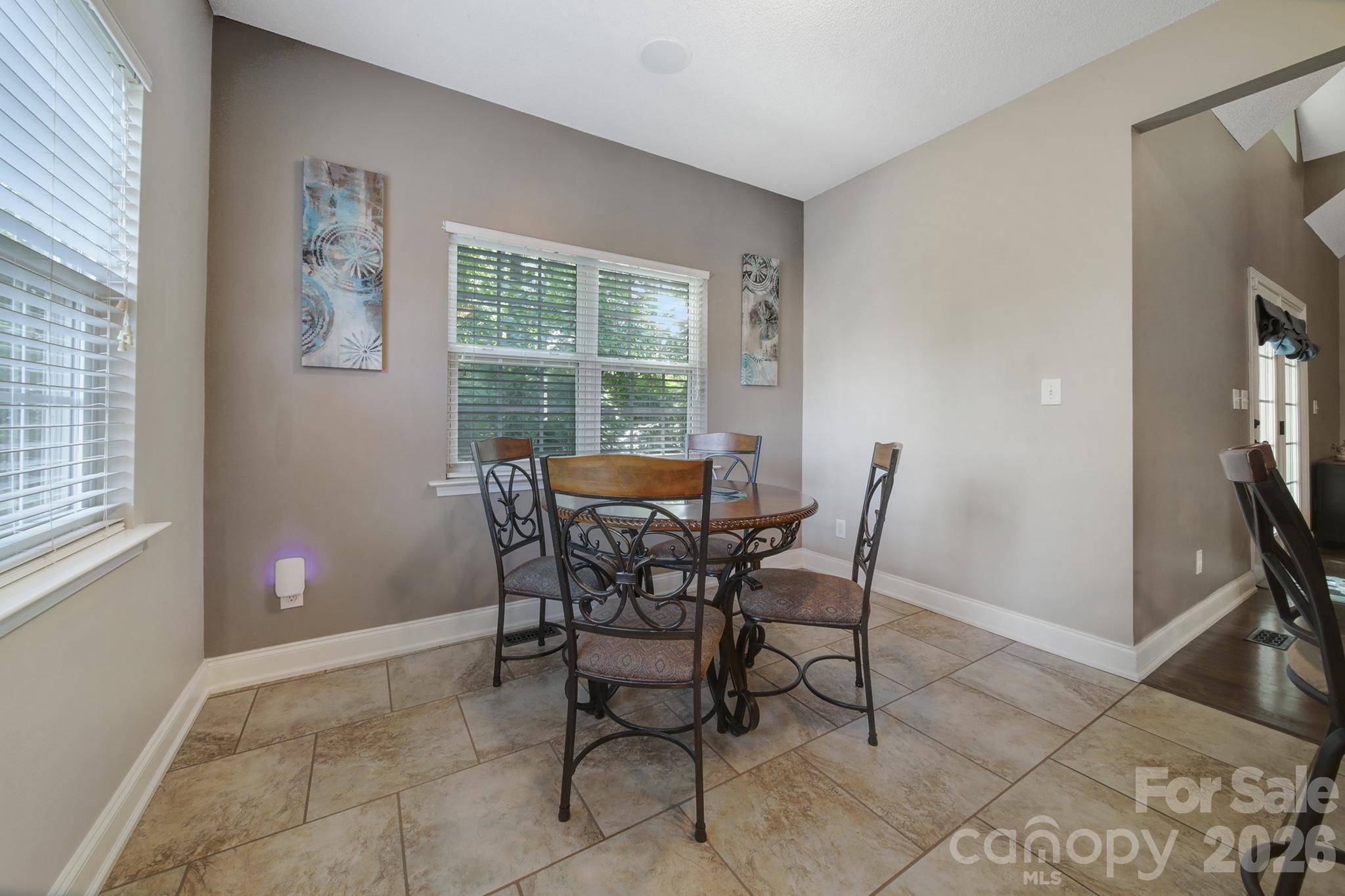 4004 River Falls Drive Property Photo 12