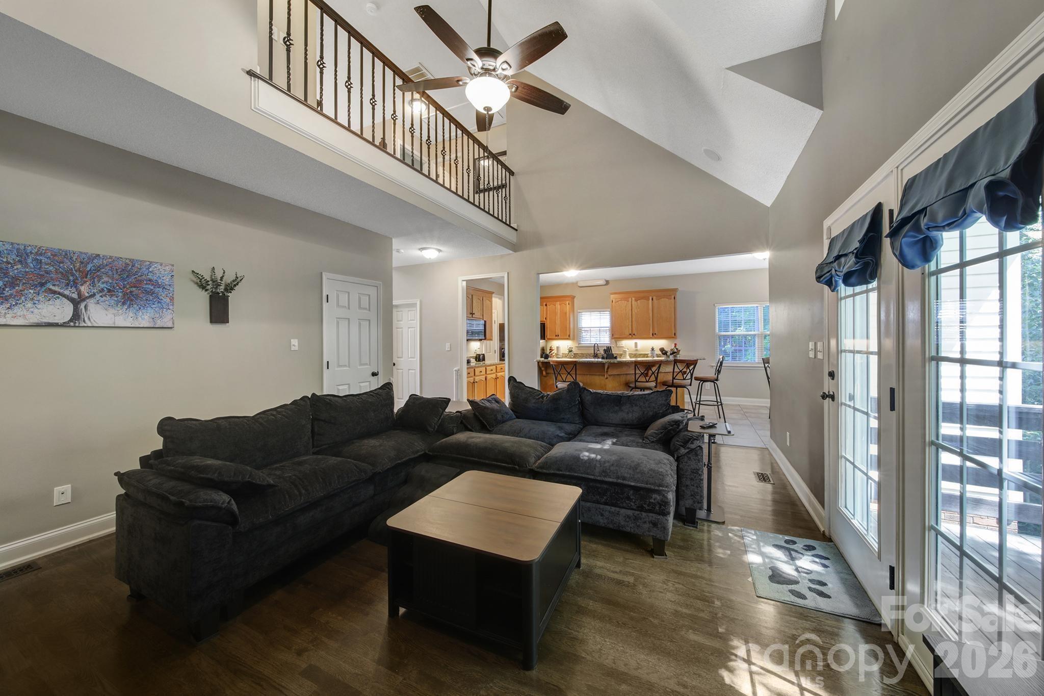 4004 River Falls Drive Property Photo 15