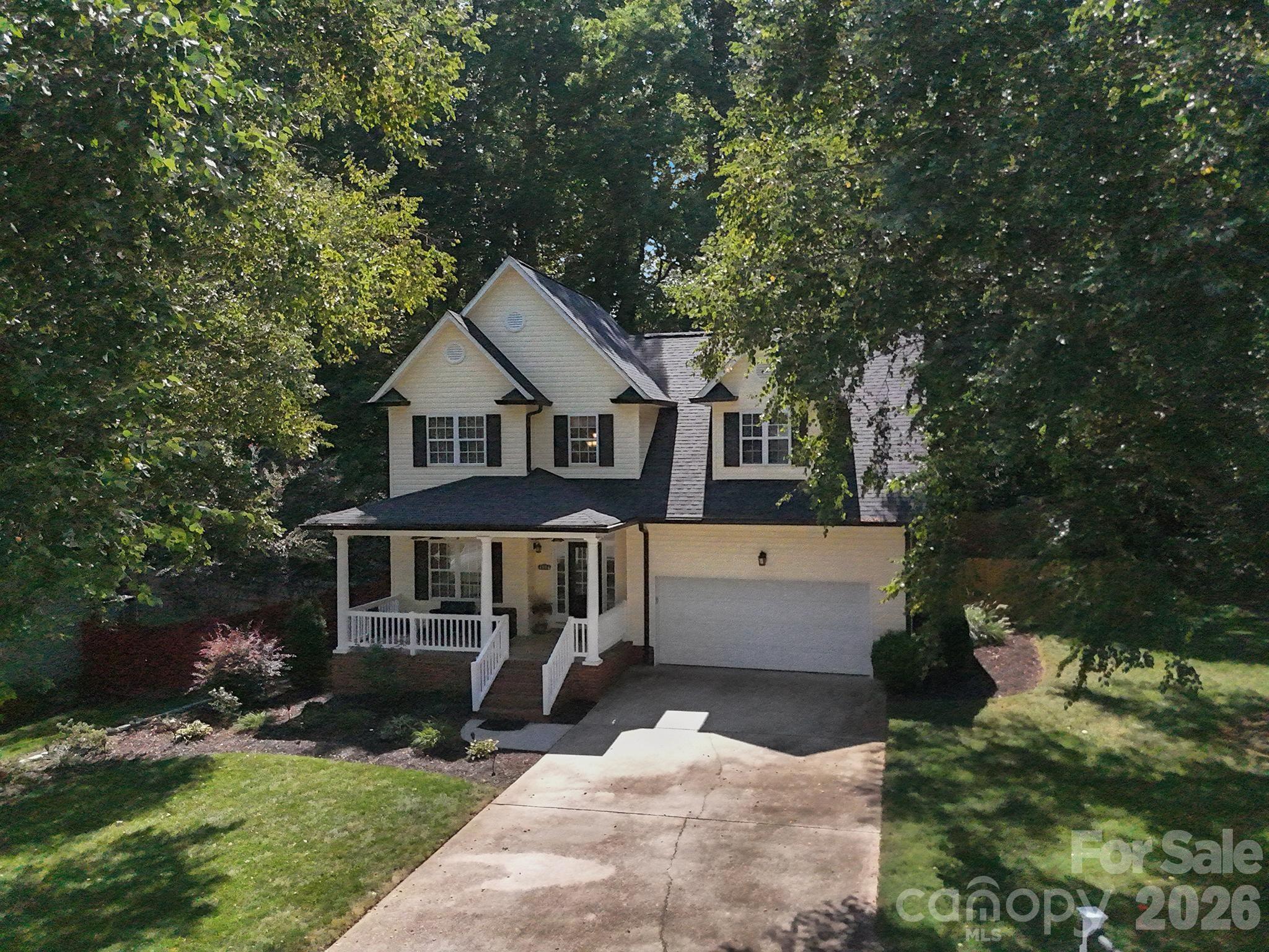 4004 River Falls Drive Property Photo 35
