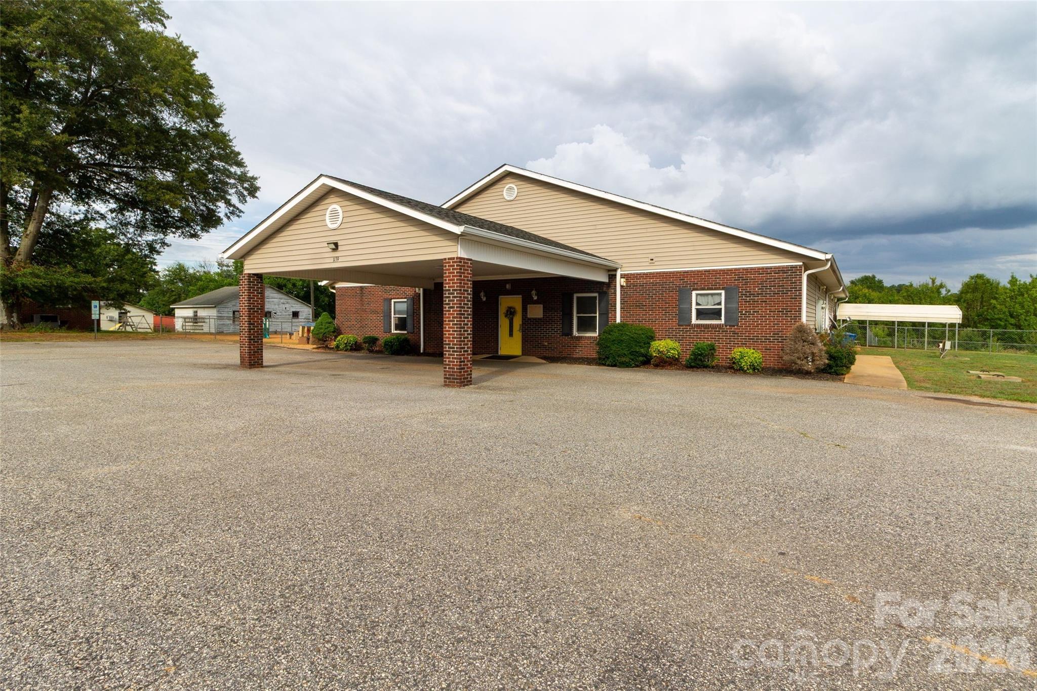 1139 Poplar Springs Church Road Property Photo 2