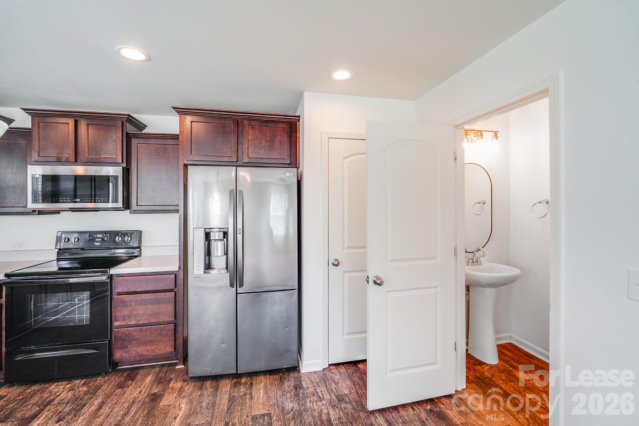 12915 Hill Pine Road Property Photo 10