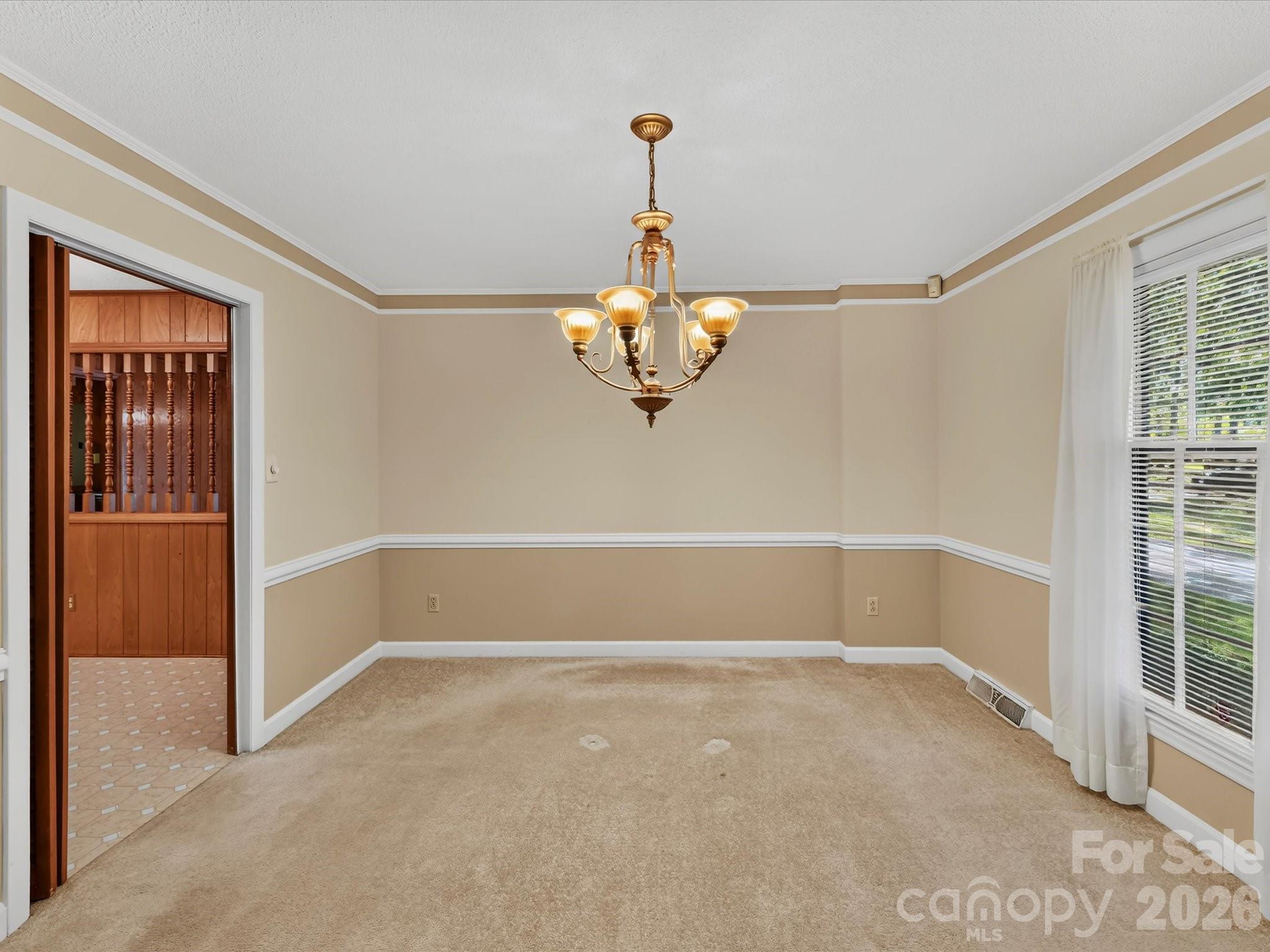 2646 Rolling Hills Drive Property Photo 6