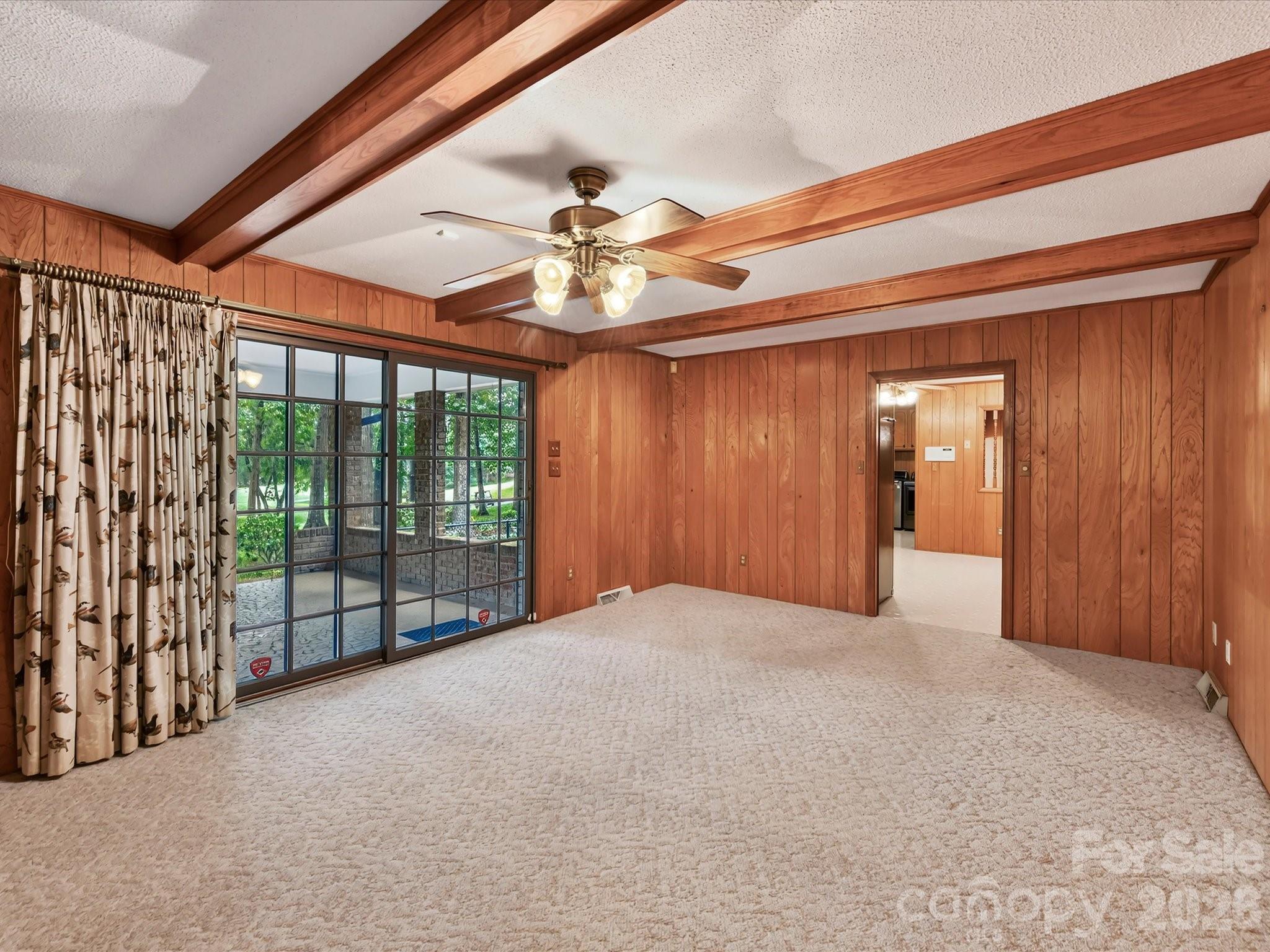 2646 Rolling Hills Drive Property Photo 9
