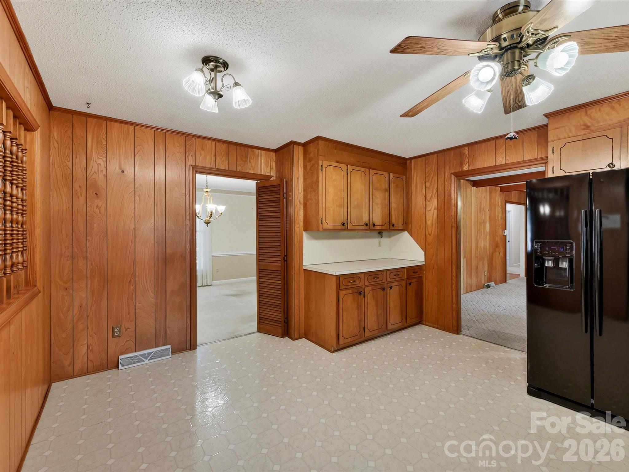 2646 Rolling Hills Drive Property Photo 12
