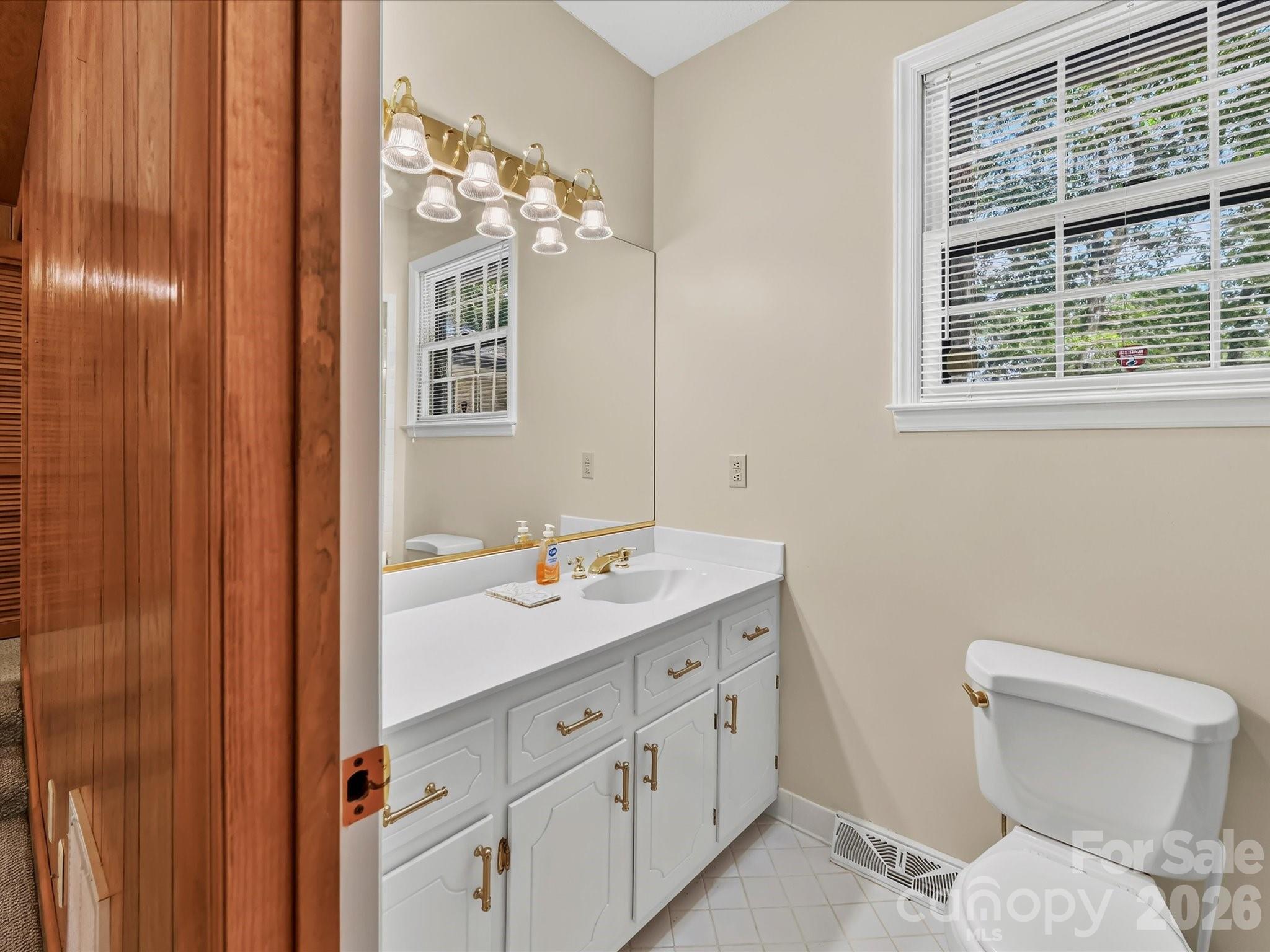 2646 Rolling Hills Drive Property Photo 15