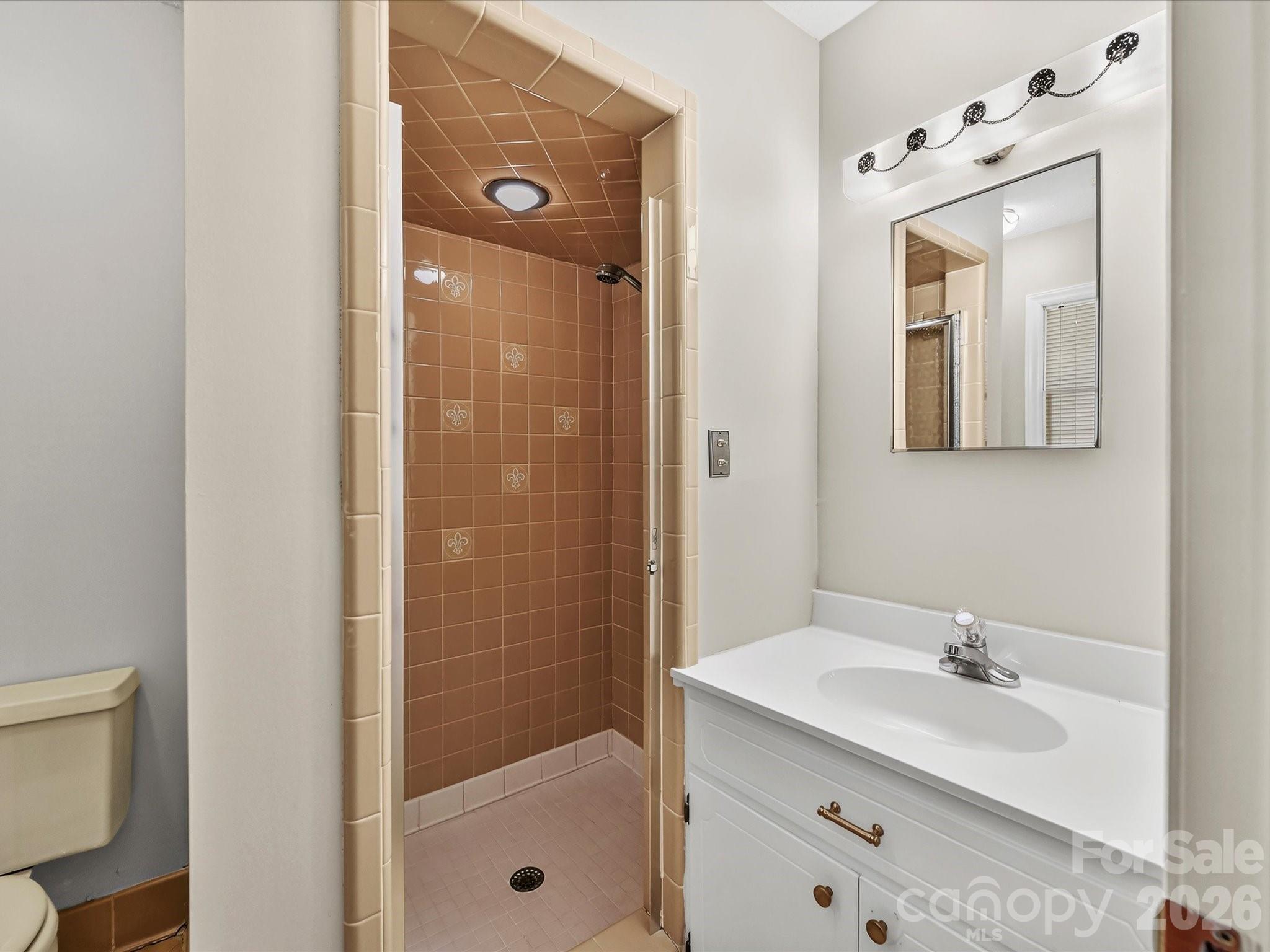 2646 Rolling Hills Drive Property Photo 20
