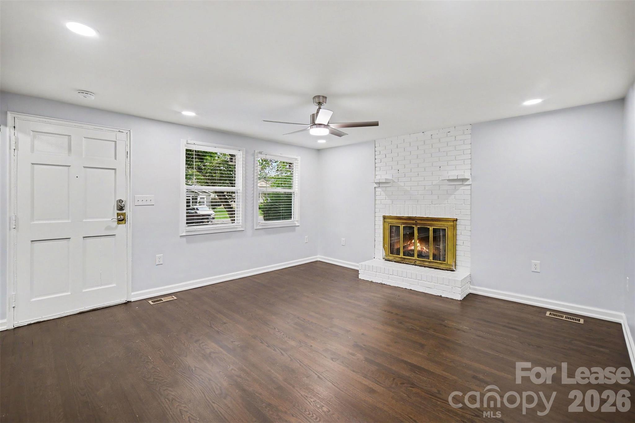 841 Mcarthur Avenue Property Photo 2