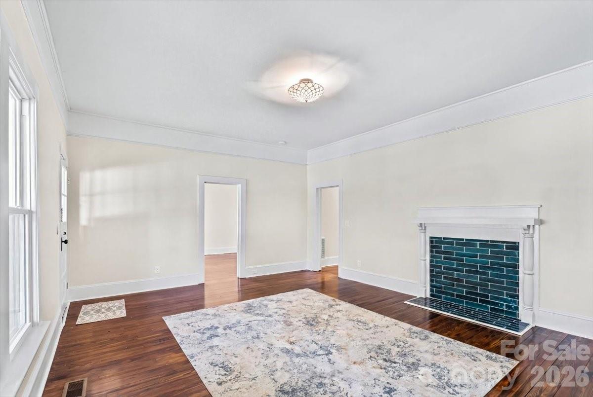 317 S Ridge Avenue Property Photo 4