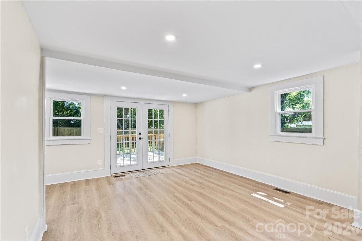 317 S Ridge Avenue Property Photo 14