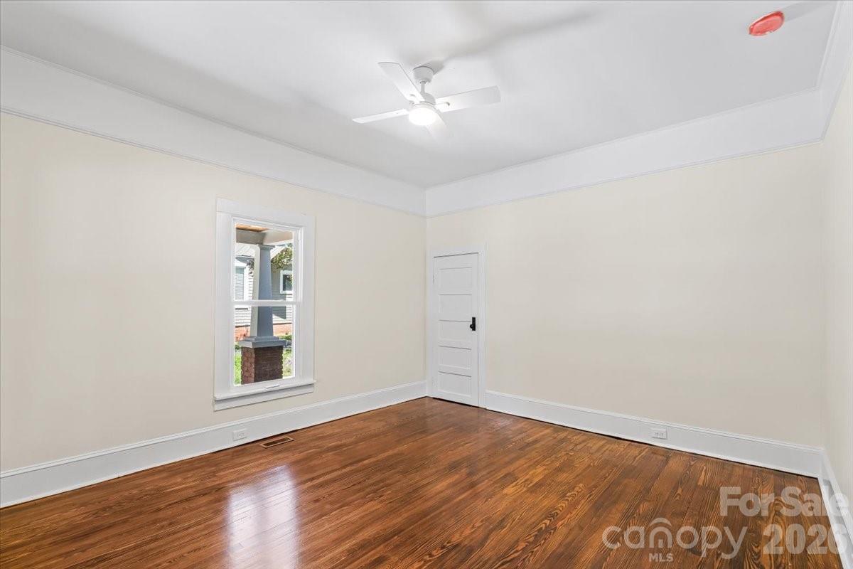 317 S Ridge Avenue Property Photo 23