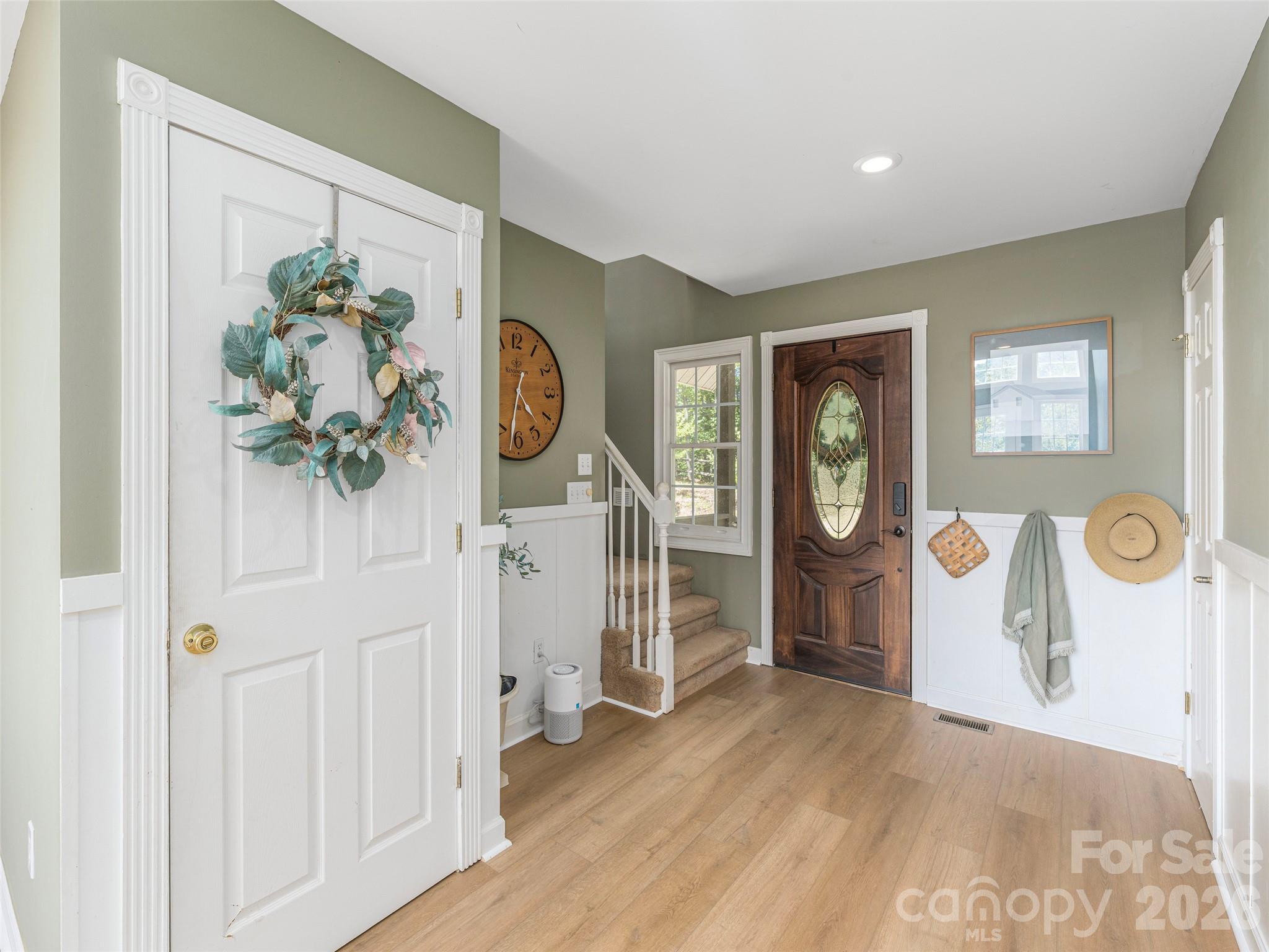 499 Match Point Property Photo 3