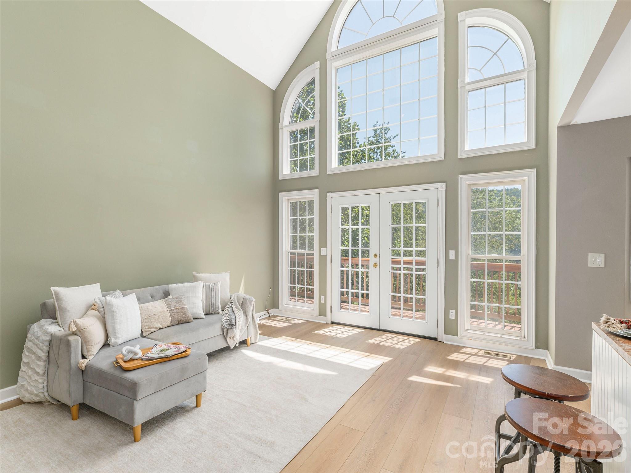 499 Match Point Property Photo 6