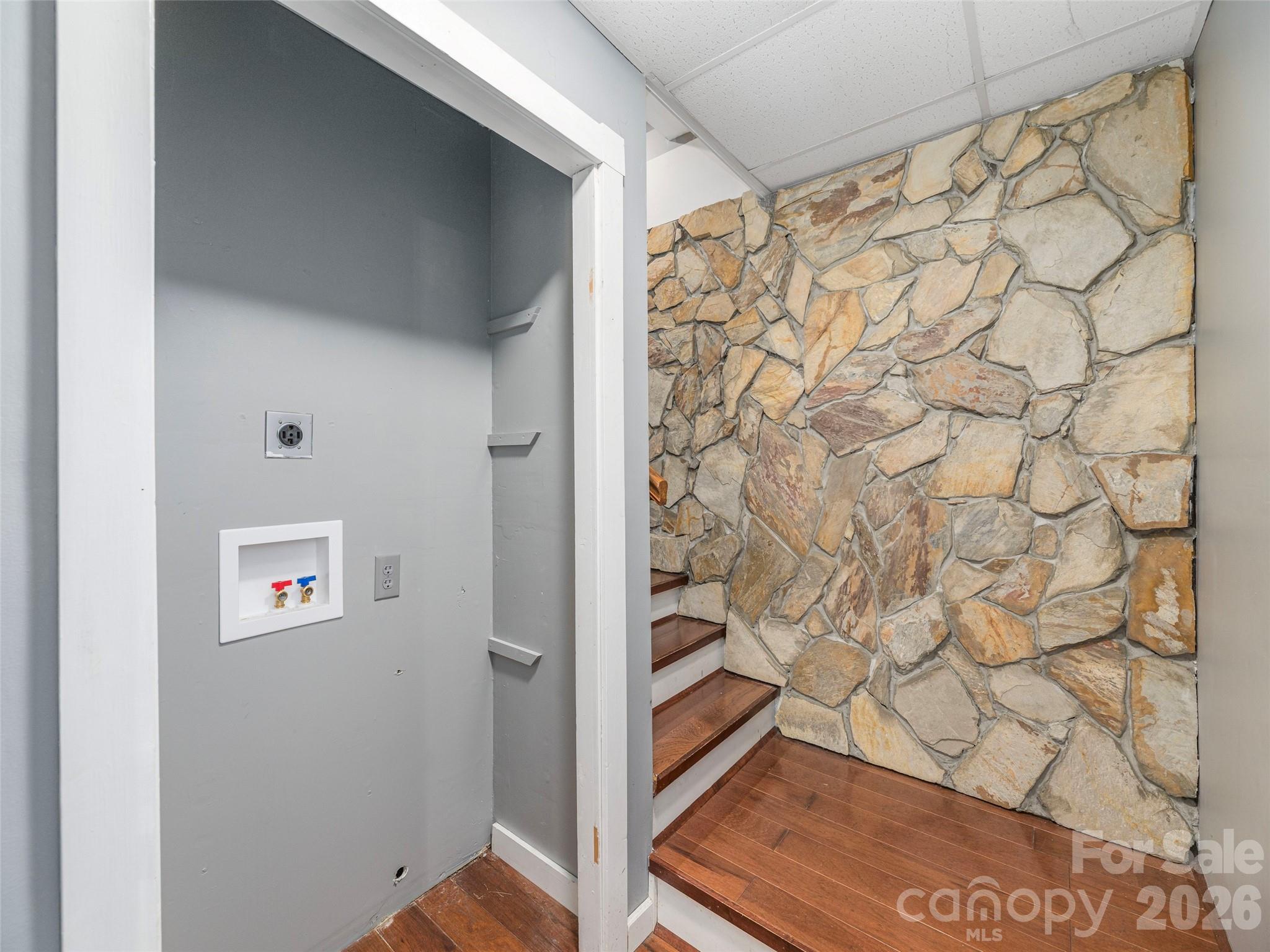 499 Match Point Property Photo 23