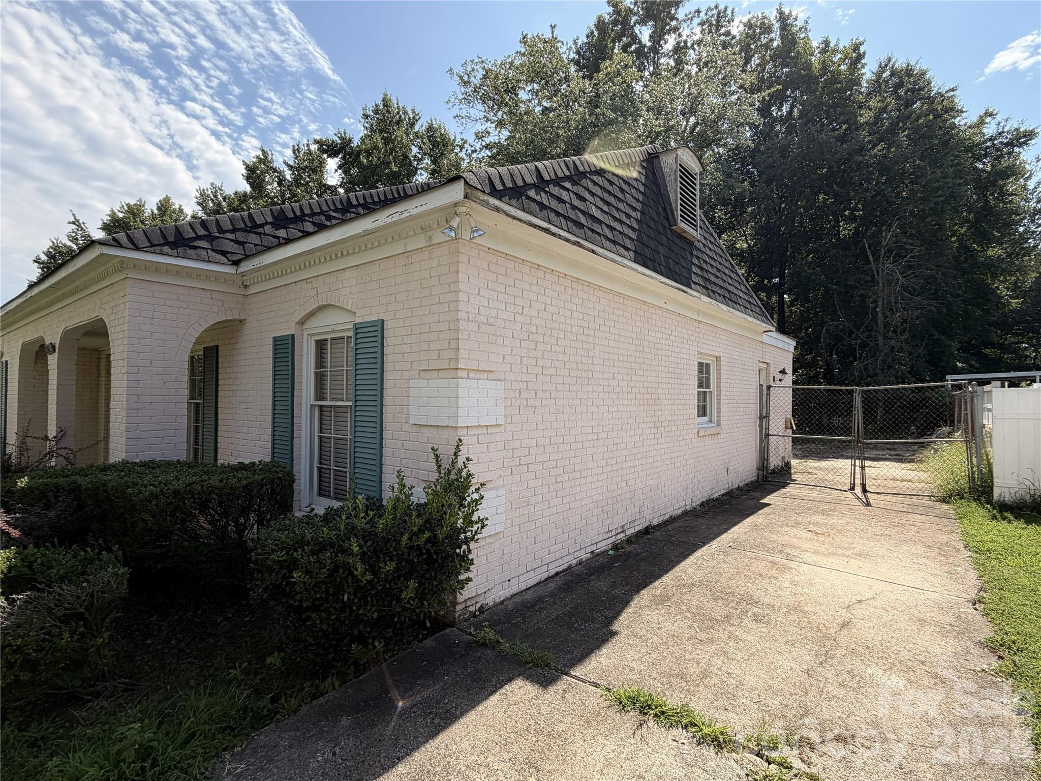 4417217 Property Photo 3