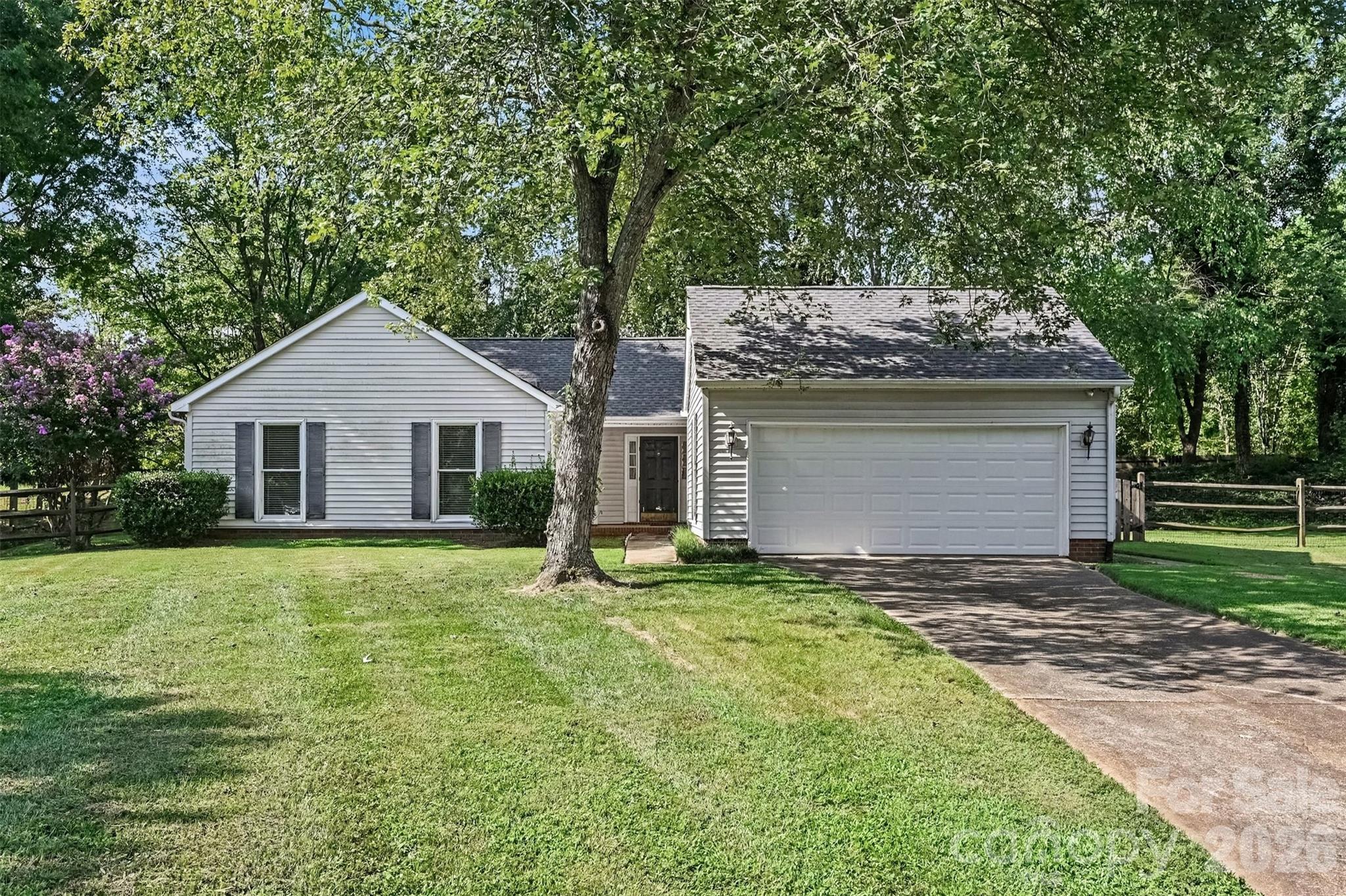8248 Oakley Lane Property Photo 1