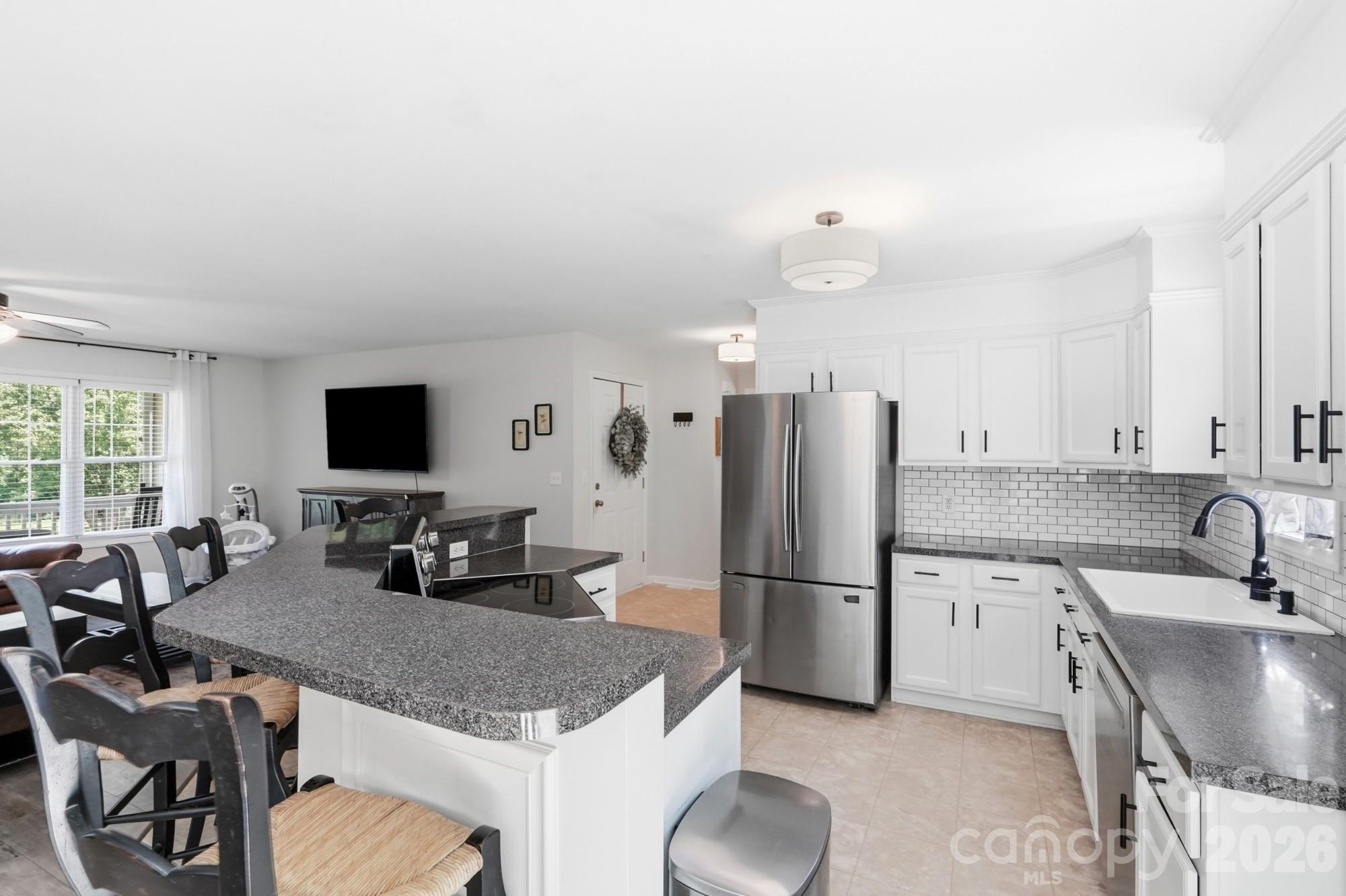 86 Fifth Street Property Photo 11