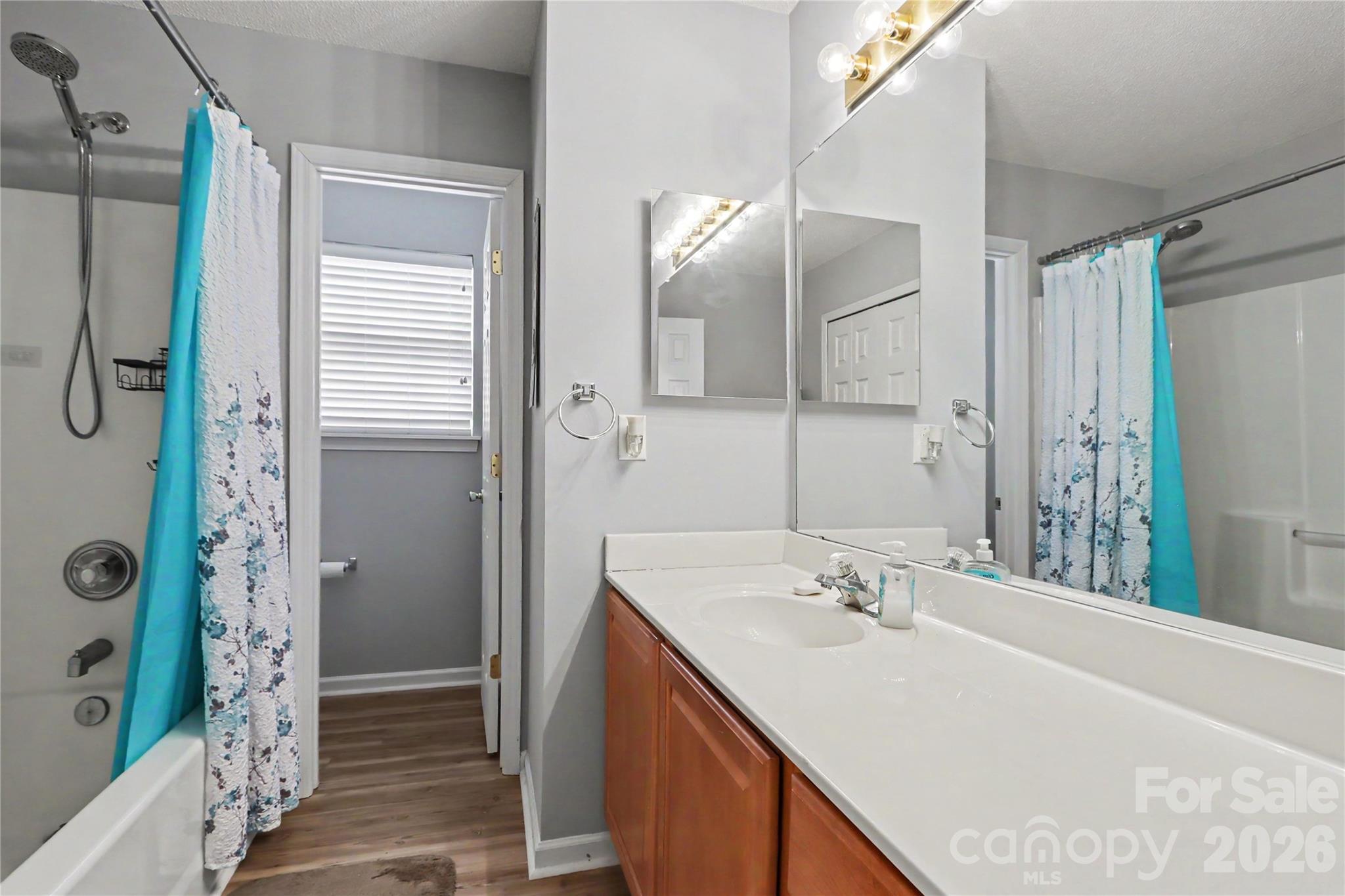 2716 Rozzelles Landing Drive Property Photo 16