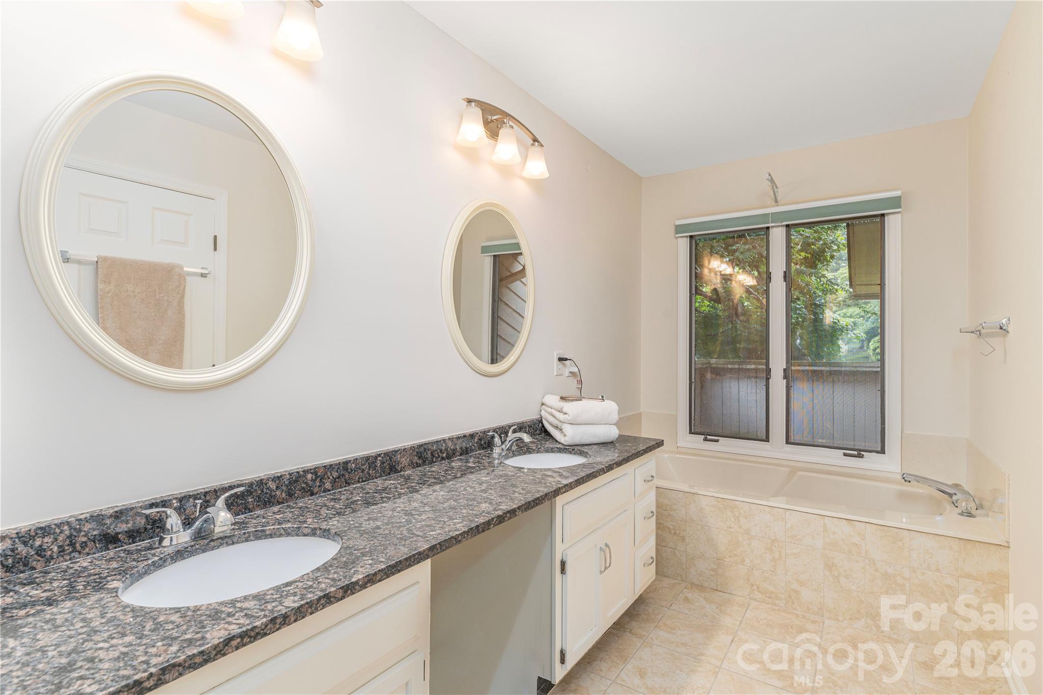 121 Deerlake Drive Property Photo 13