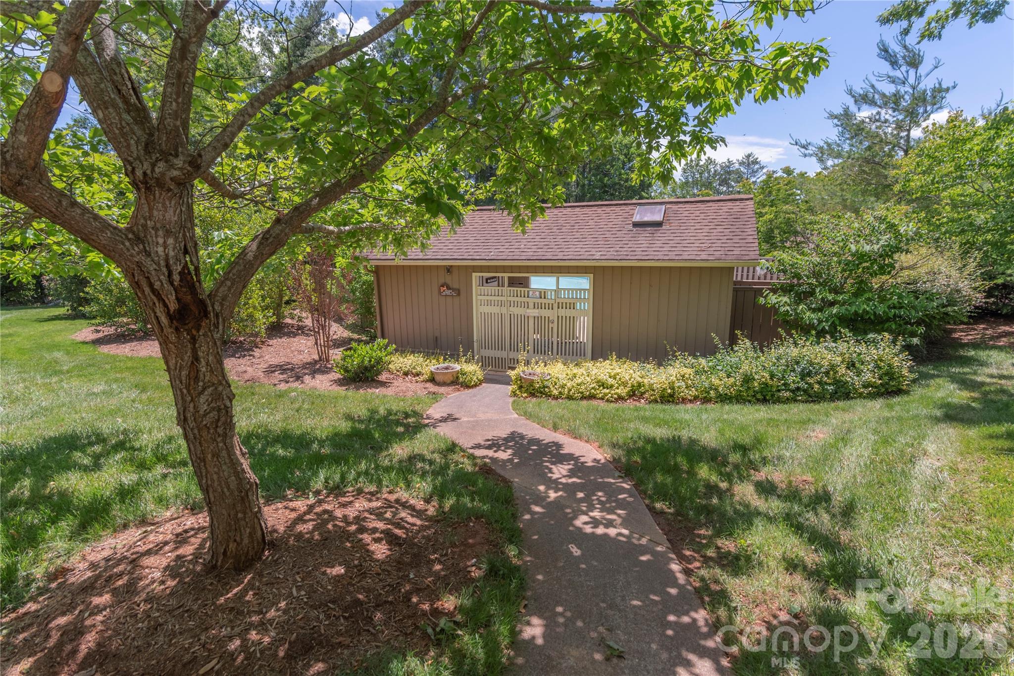 121 Deerlake Drive Property Photo 22