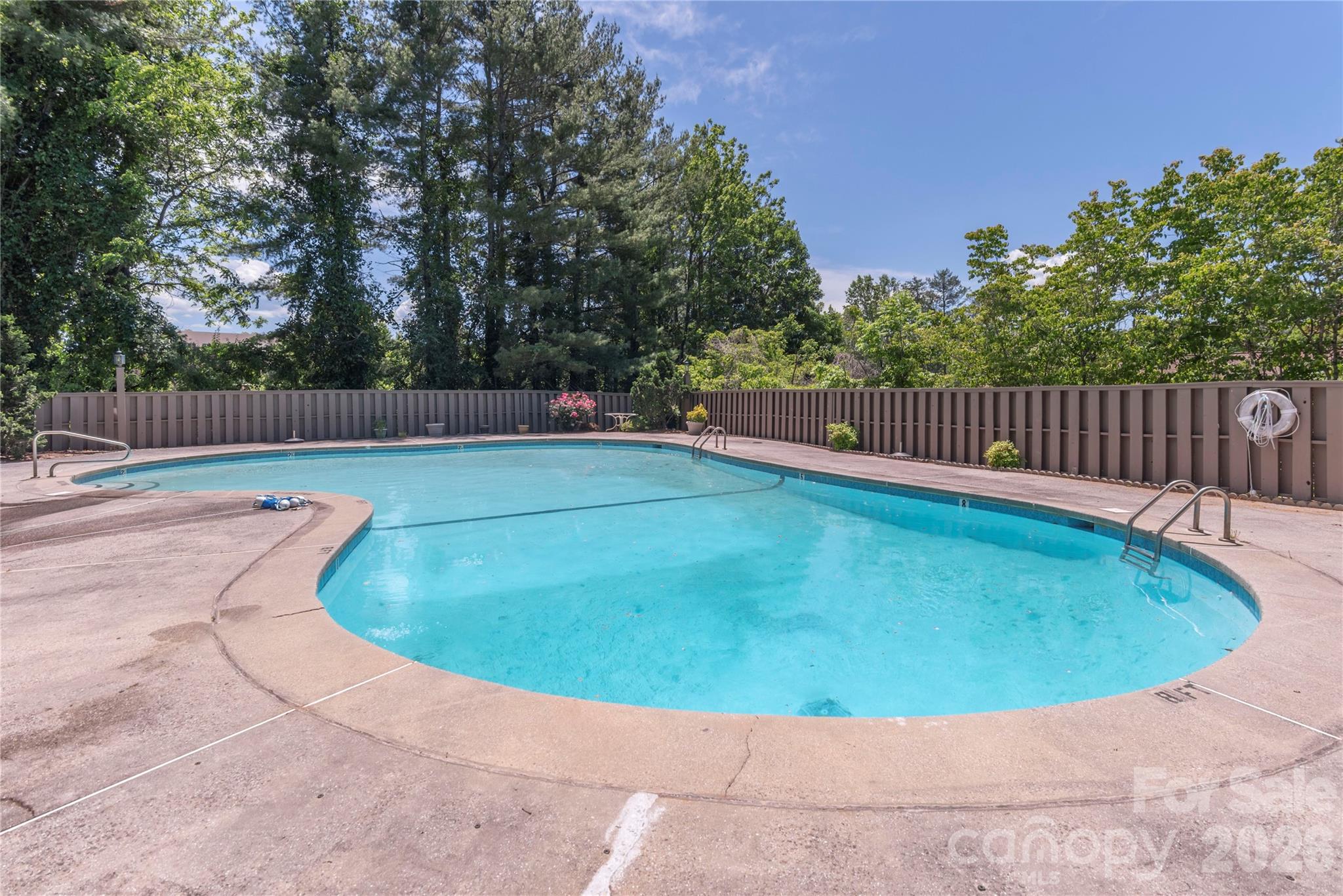 121 Deerlake Drive Property Photo 27