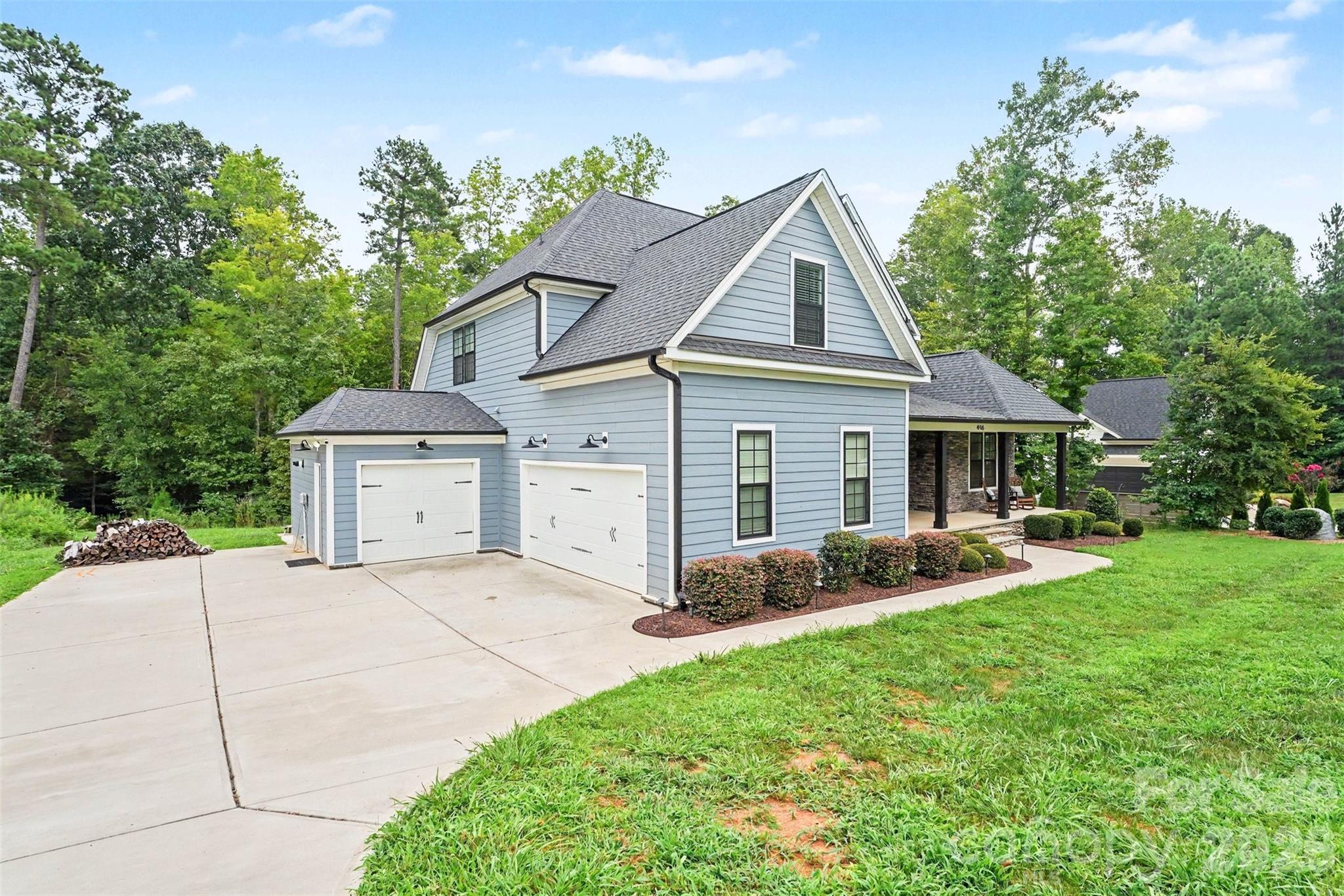 496 Bellingshire Drive Property Photo 4
